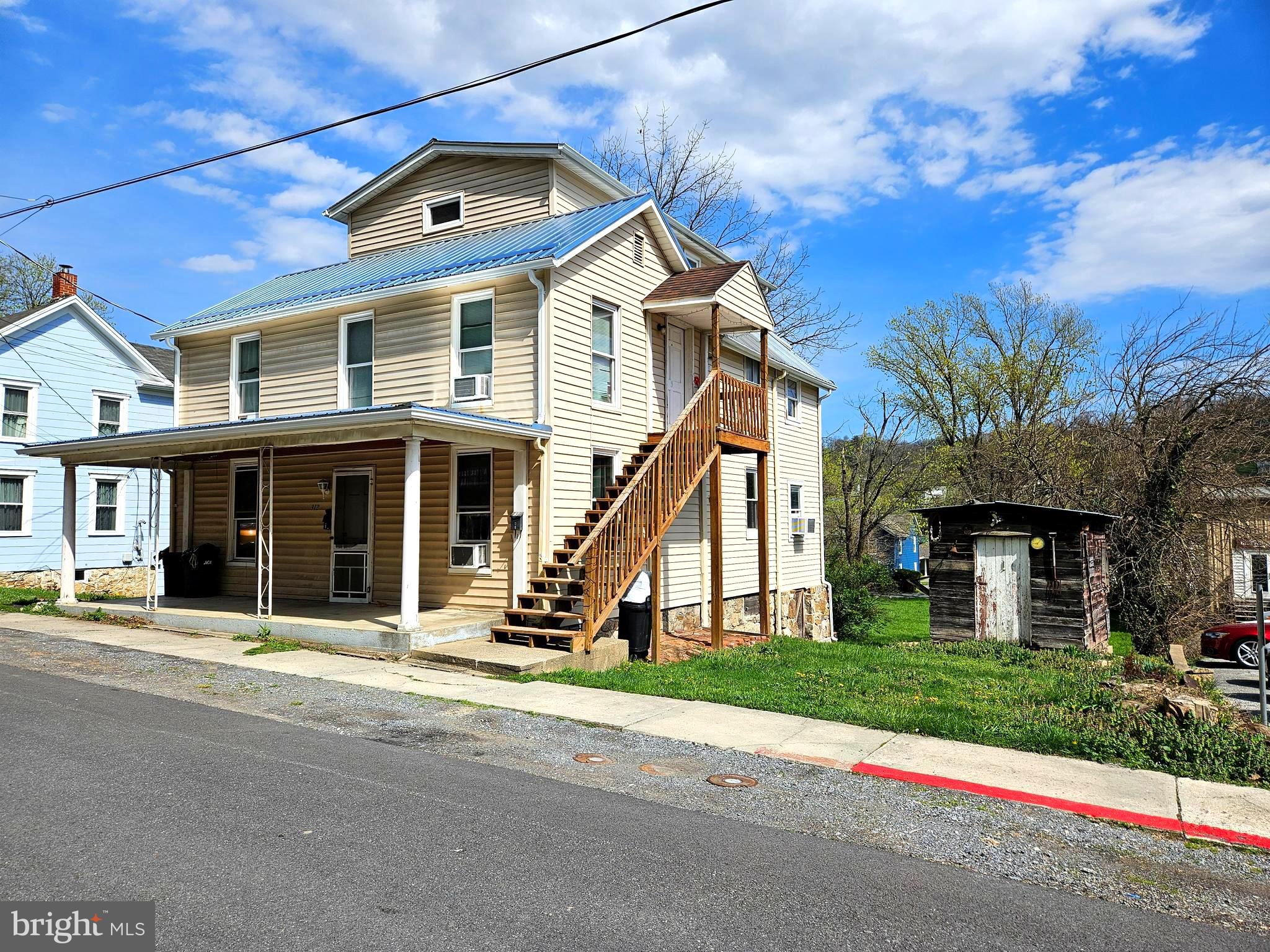 BERKELEY SPRINGS CORPORATION - Residential Lease