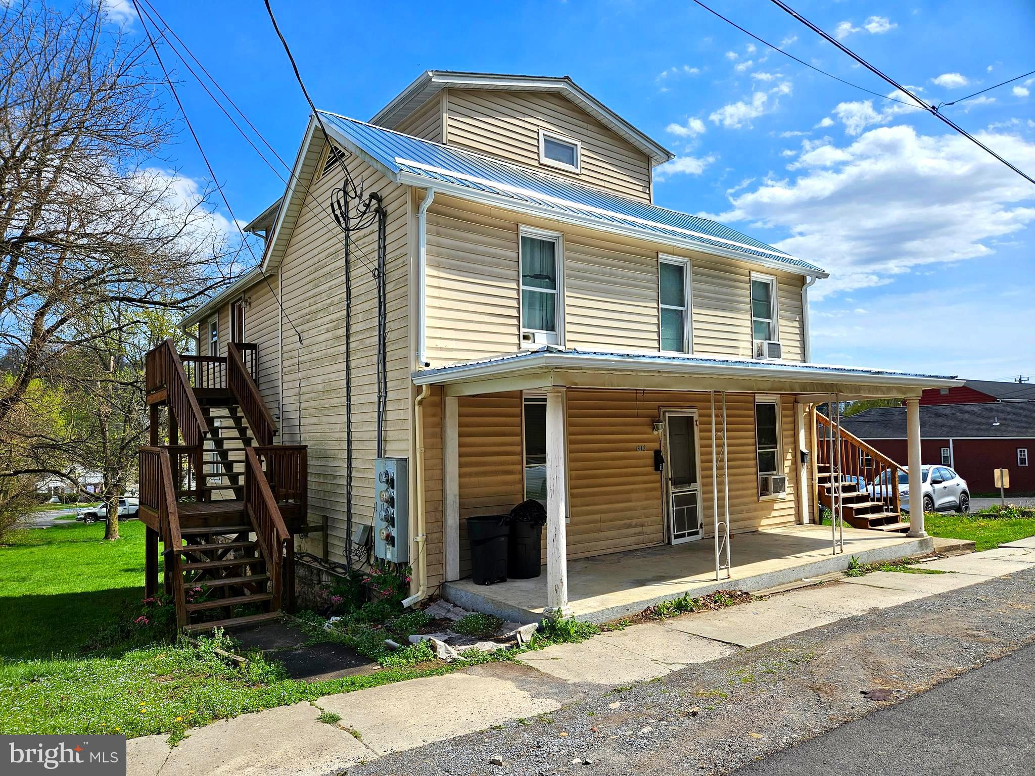 BERKELEY SPRINGS CORPORATION - Residential Lease