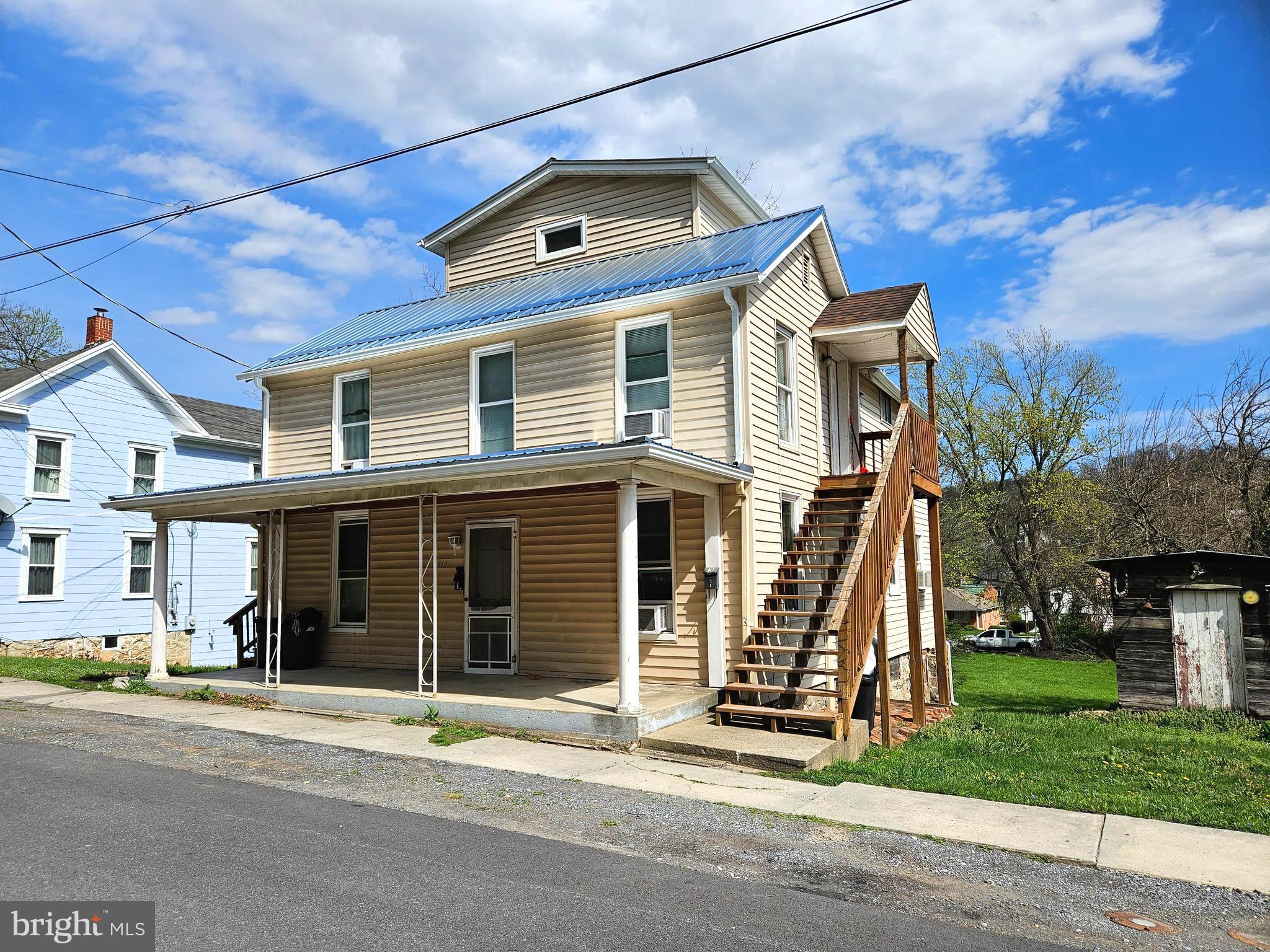 BERKELEY SPRINGS CORPORATION - Residential Lease