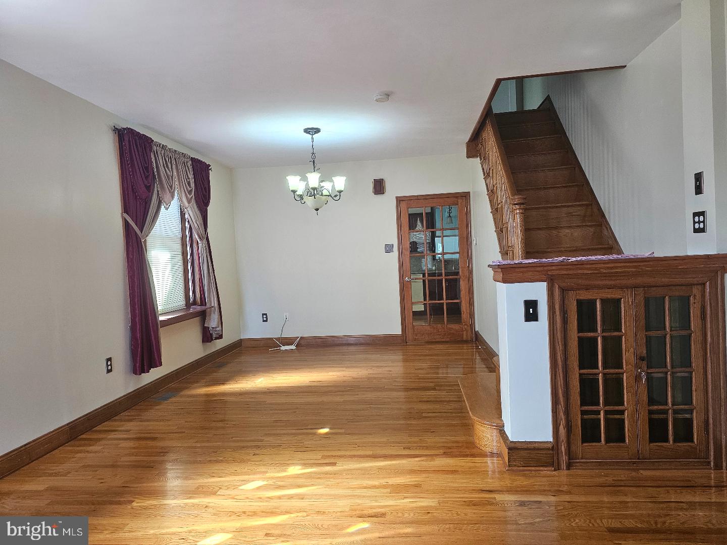 LAWNDALE - Residential