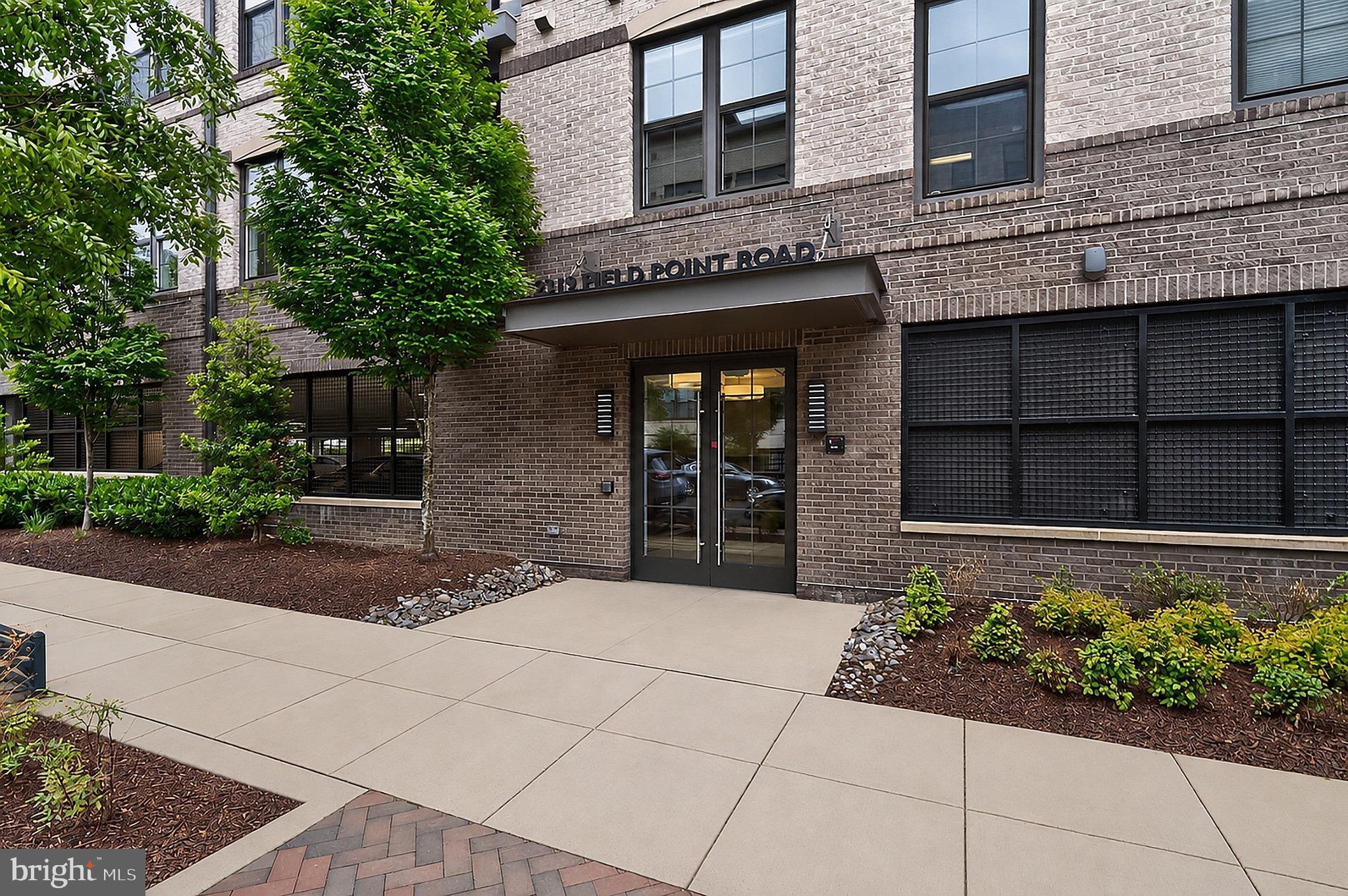 METROPARK AT ARROWBROOK - Residential