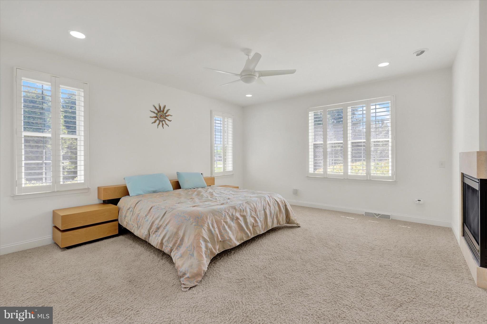 THORNHILL - Residential