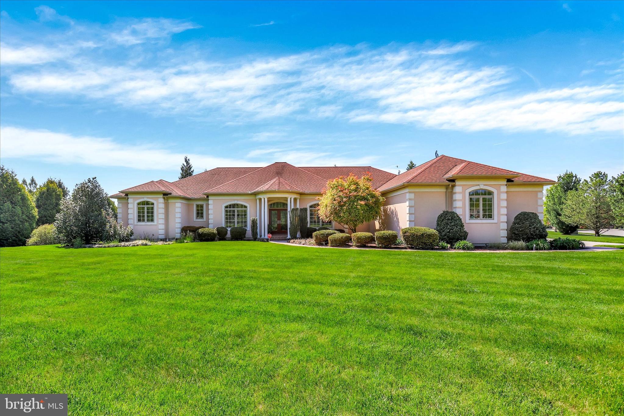 THORNHILL - Residential