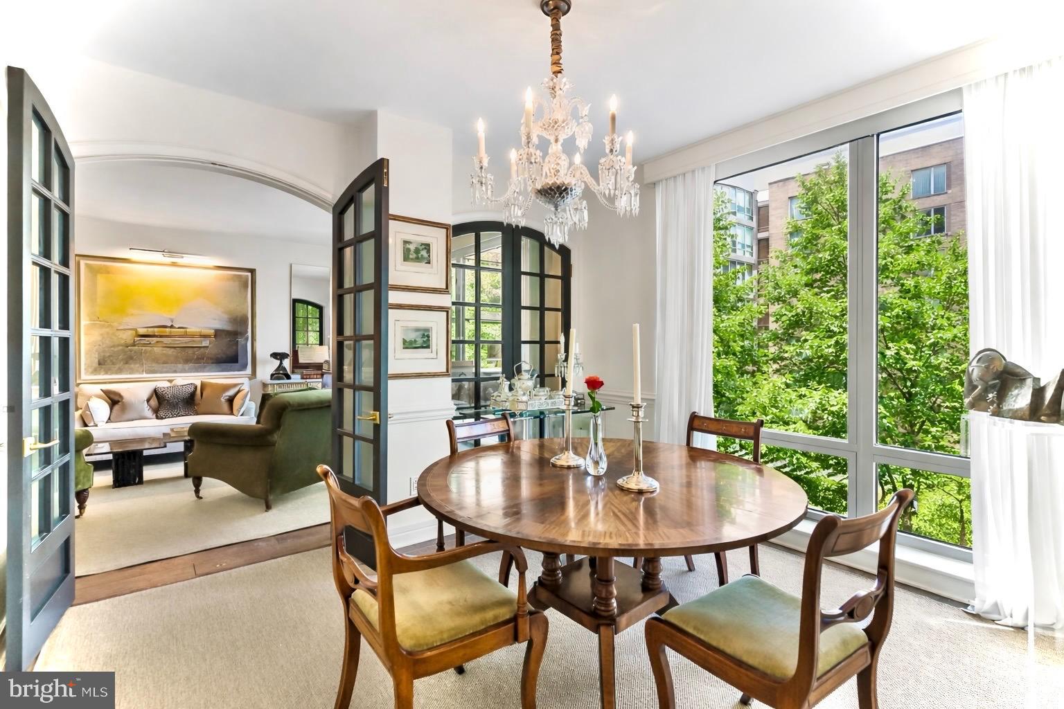 WEST END - Residential