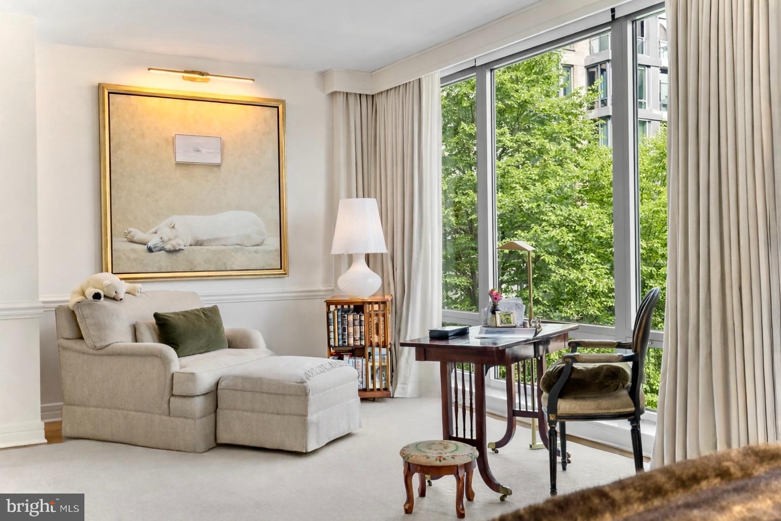 WEST END - Residential