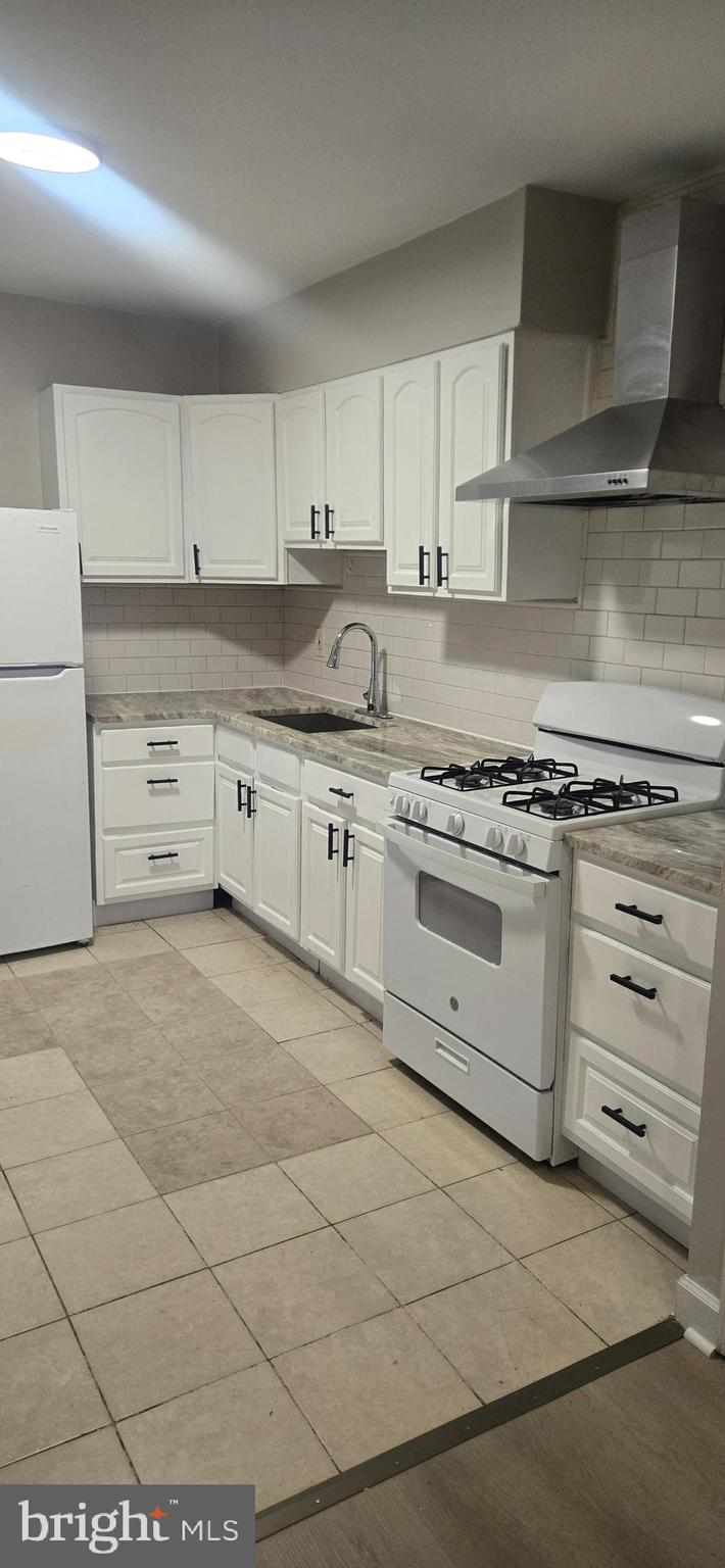 WEST PHILADELPHIA - Residential