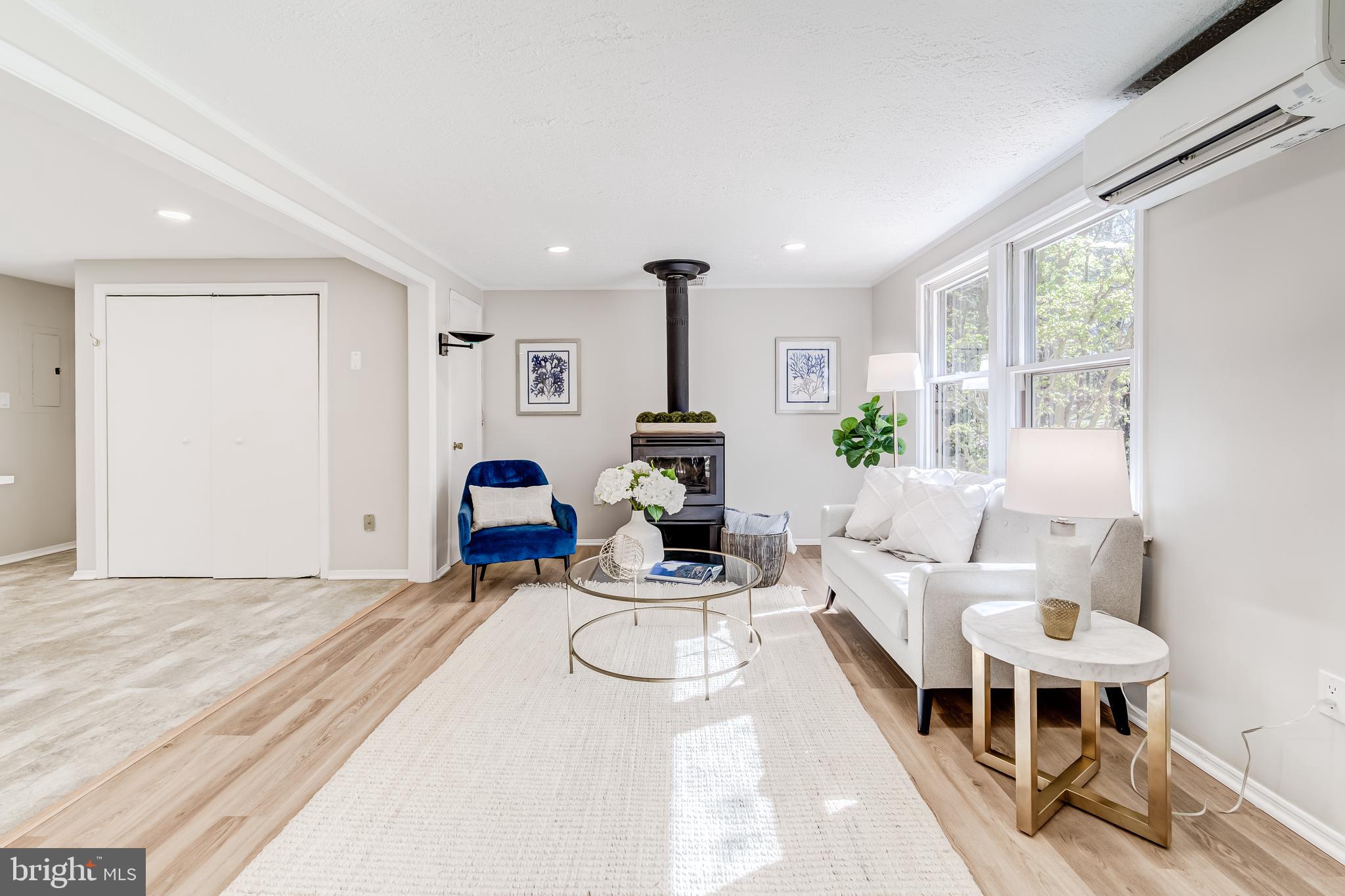 KNOLLWOOD ESTATES - Residential