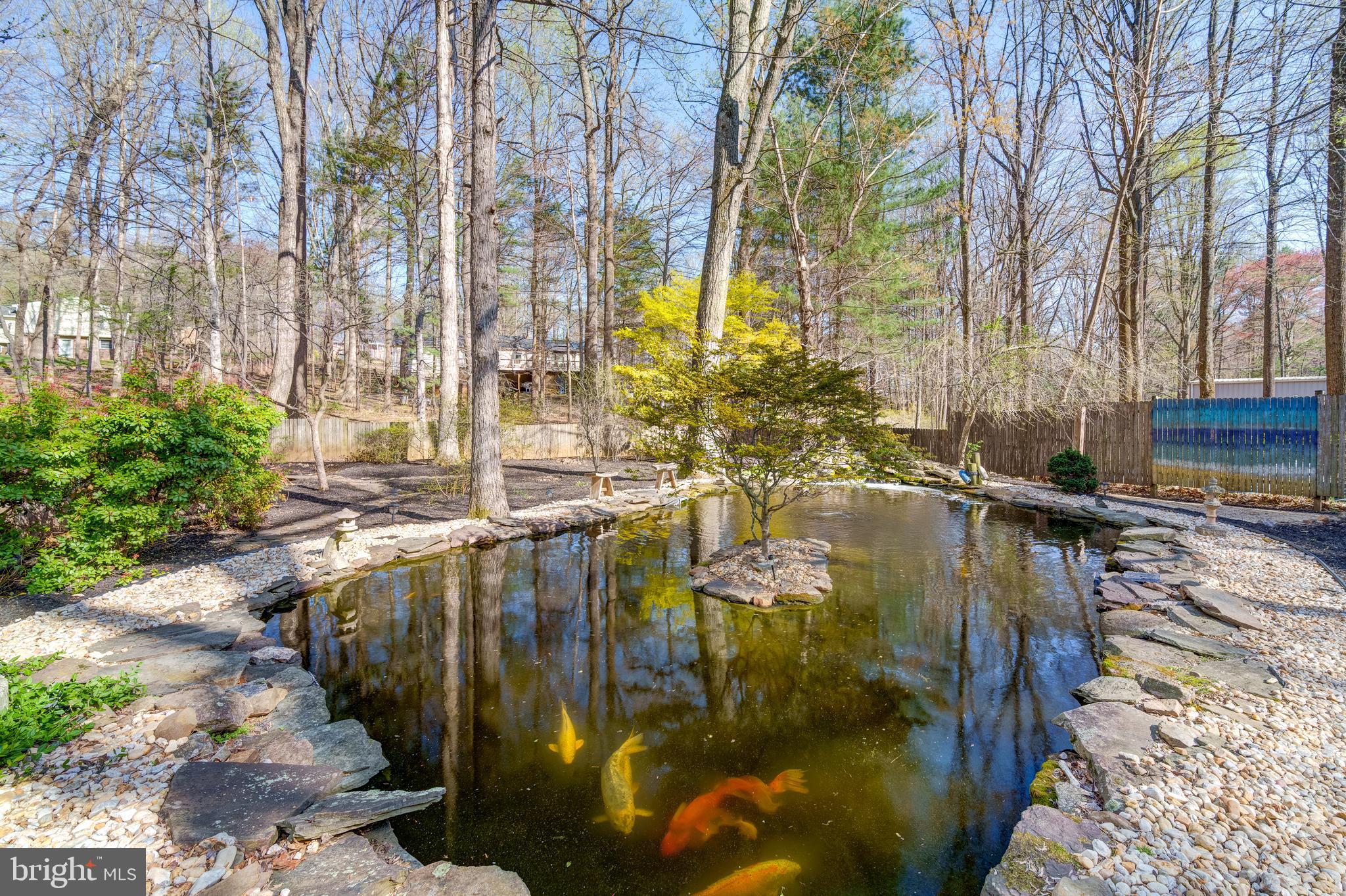 KNOLLWOOD ESTATES - Residential