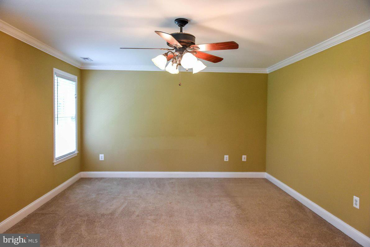 EMERALD HILLS ESTATES - Residential Lease