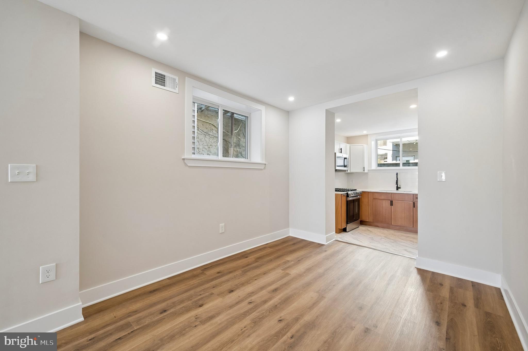 LOWER MOYAMENSING - Residential