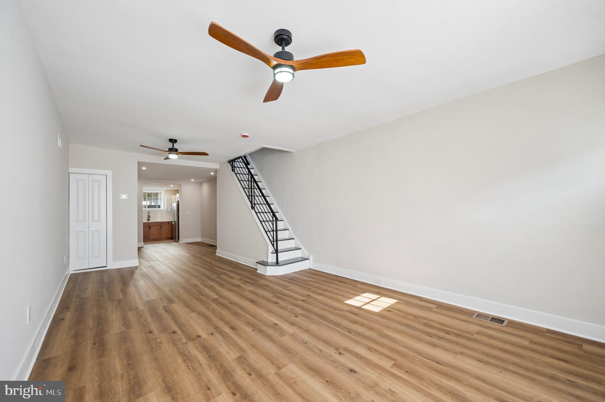 LOWER MOYAMENSING - Residential