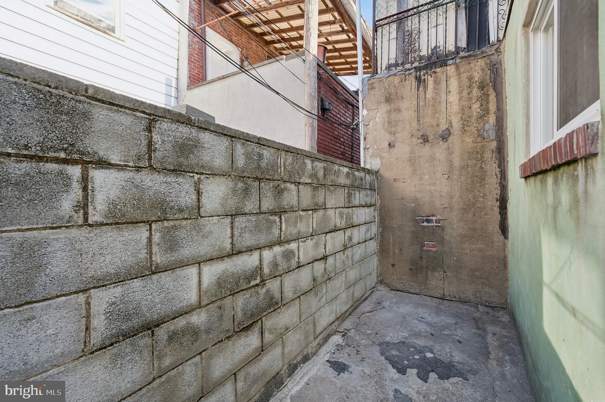 LOWER MOYAMENSING - Residential