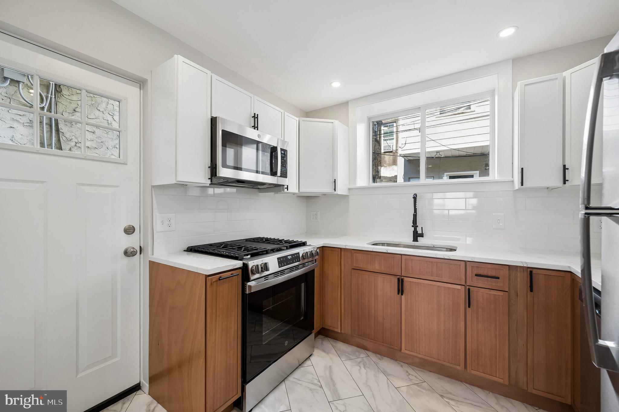 LOWER MOYAMENSING - Residential