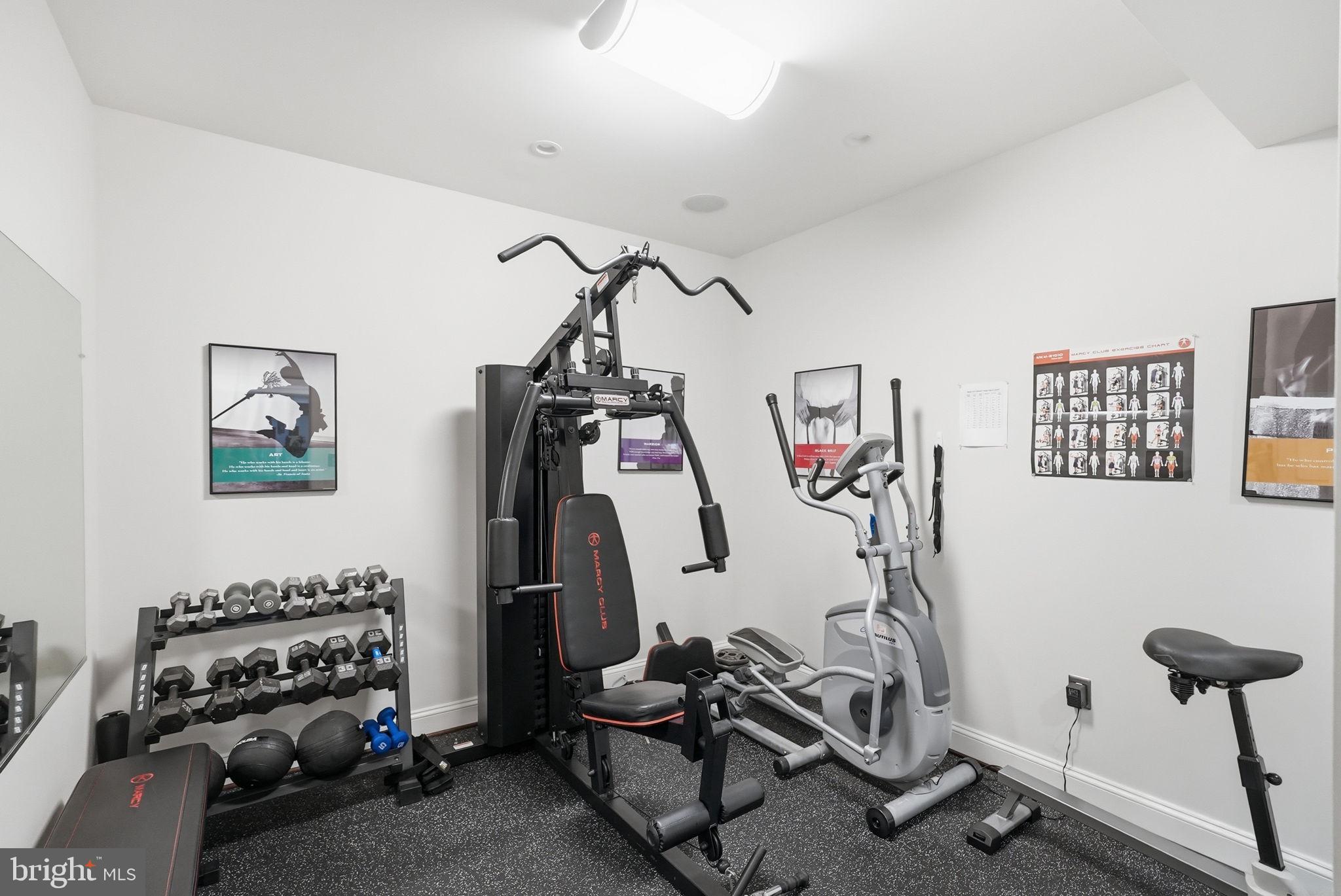 CROWN POINTE - Residential