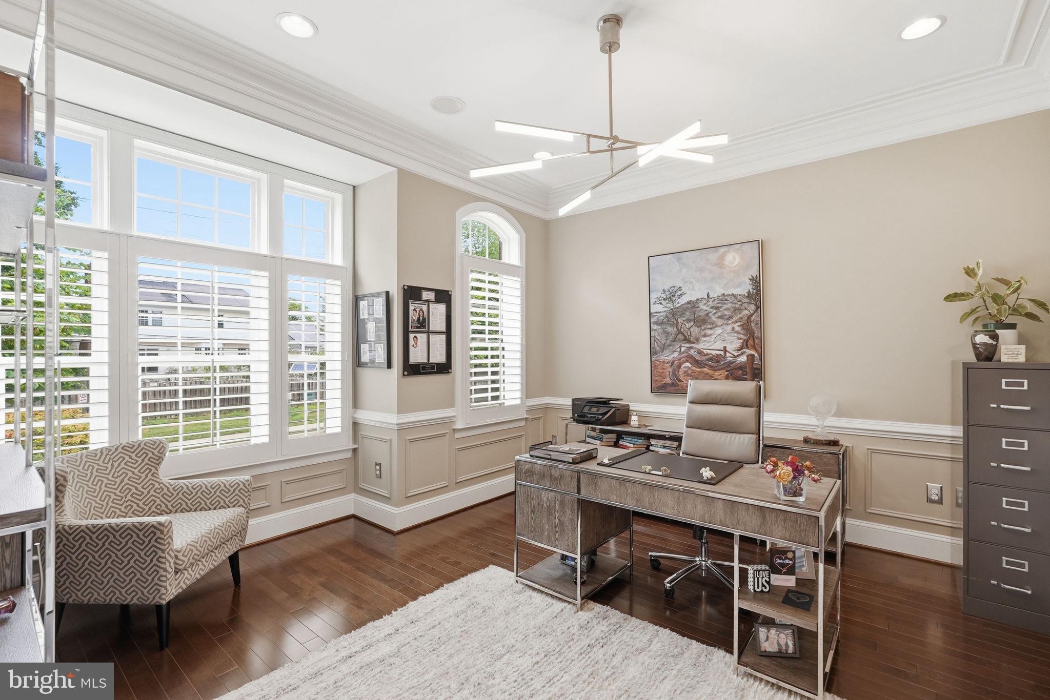 CROWN POINTE - Residential