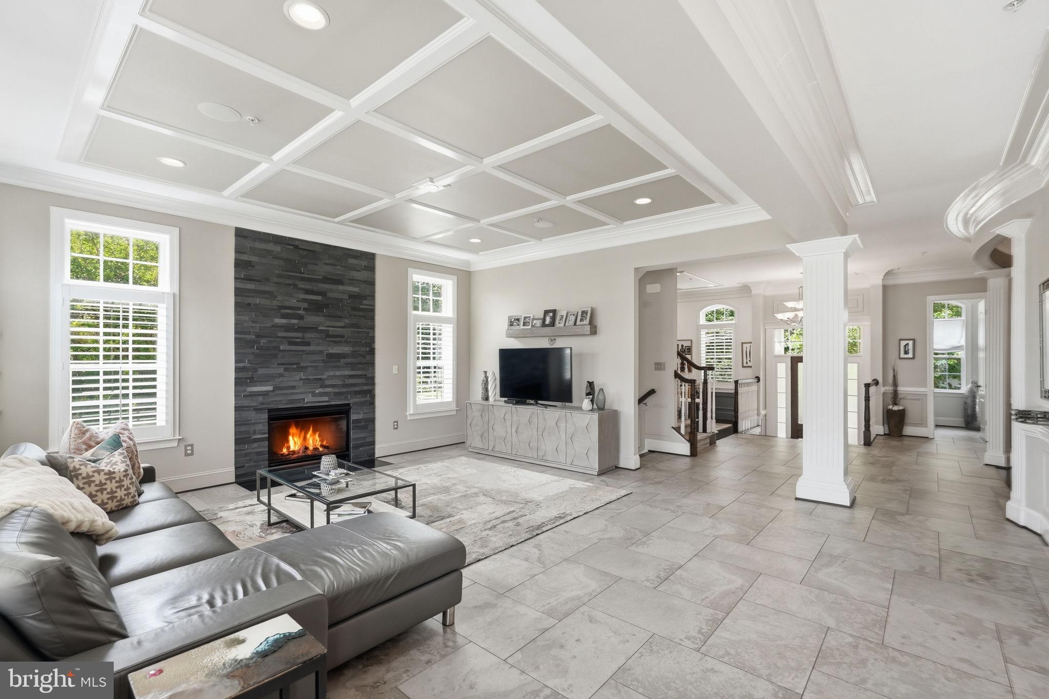CROWN POINTE - Residential