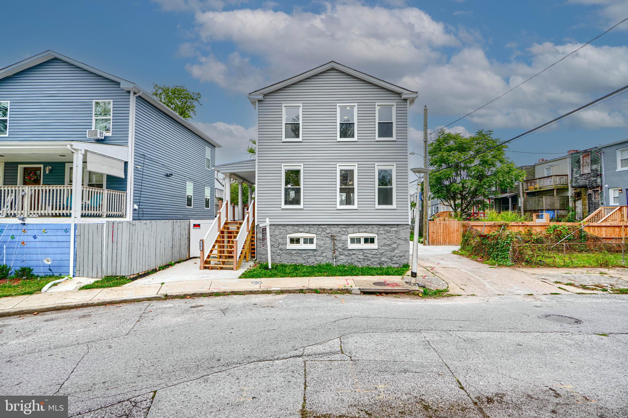 ARLINGTON - Residential
