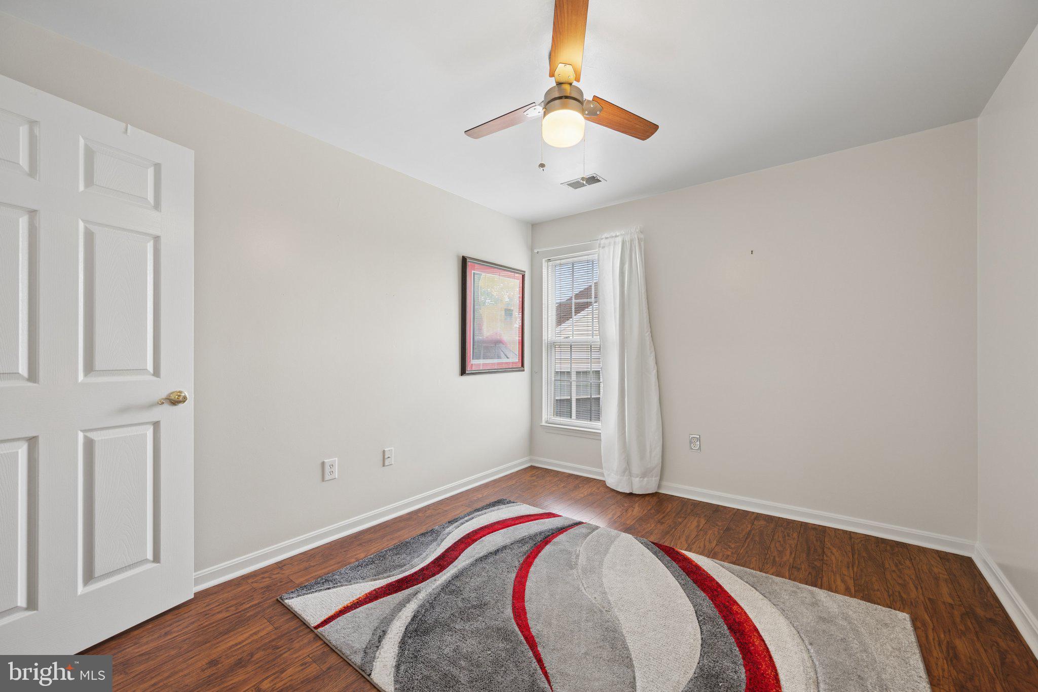 ECHO GLEN - Residential