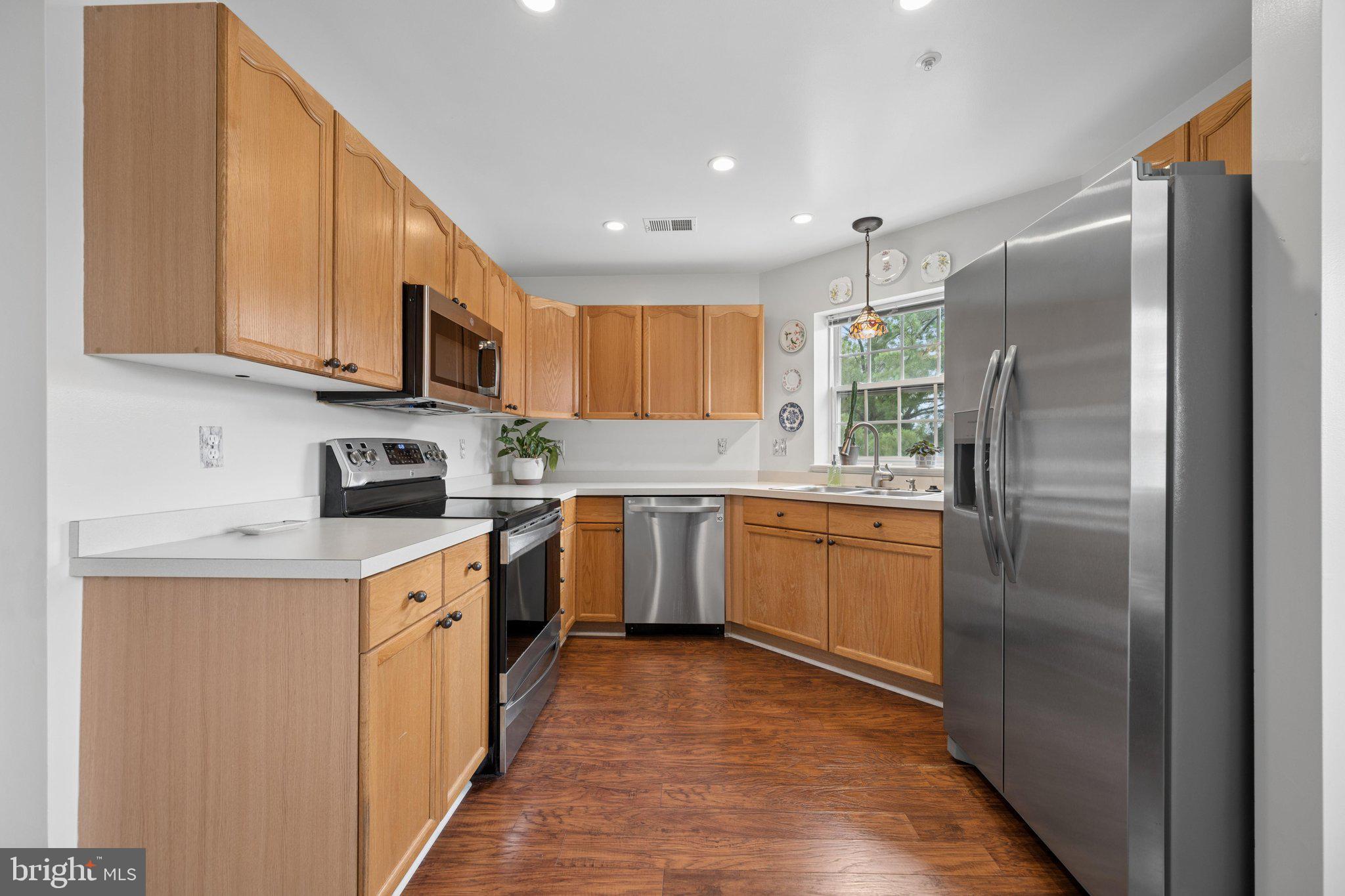 ECHO GLEN - Residential