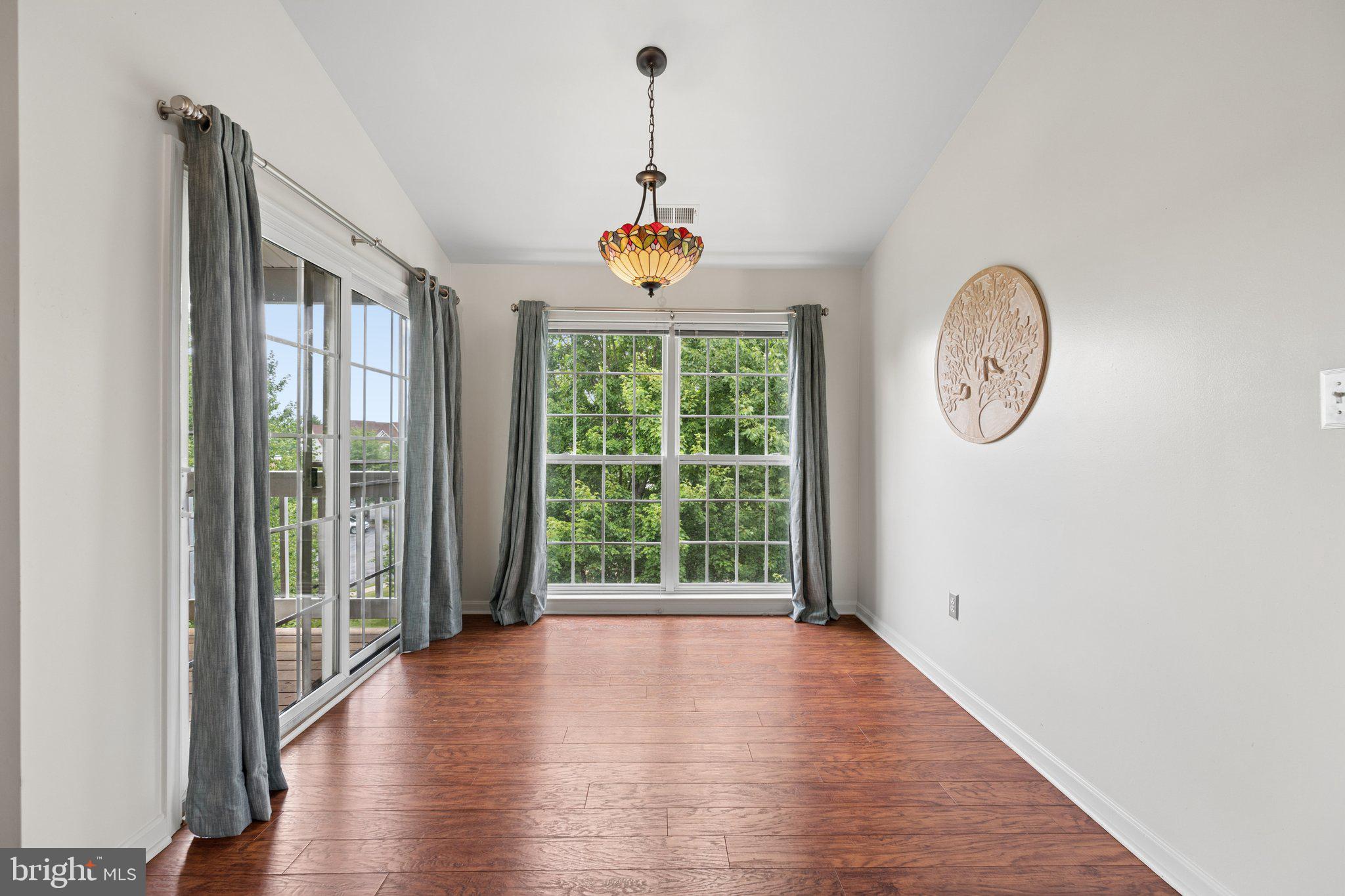 ECHO GLEN - Residential