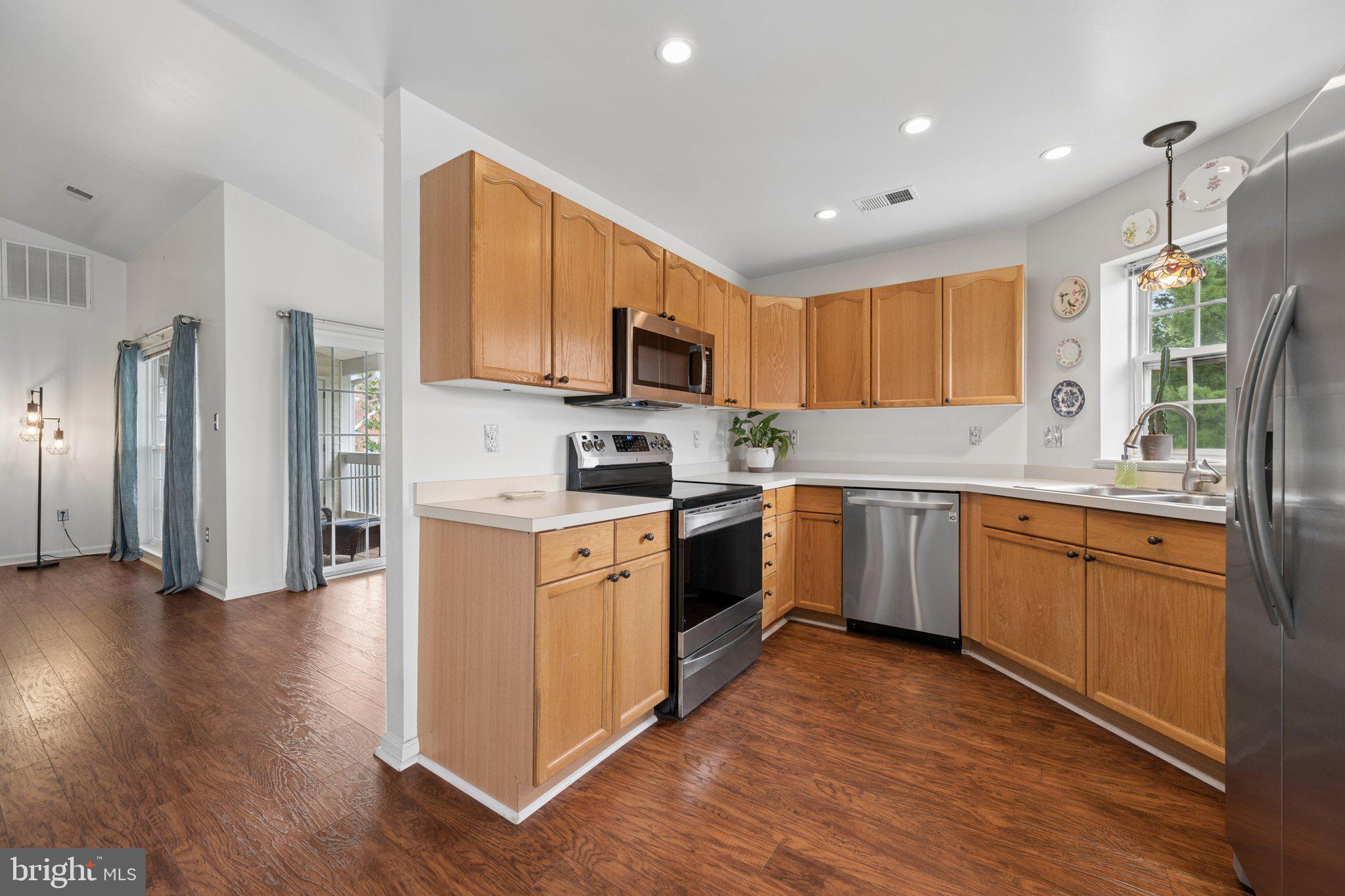 ECHO GLEN - Residential