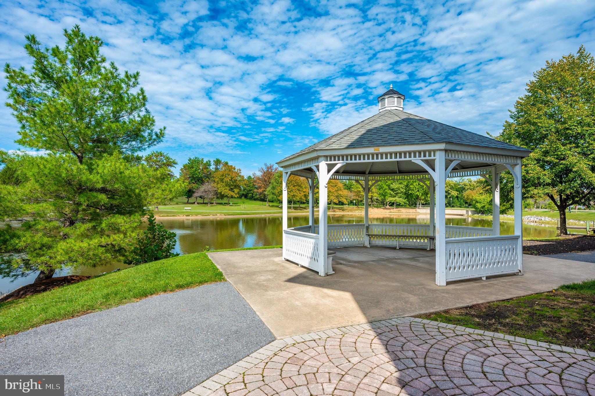 ECHO GLEN - Residential