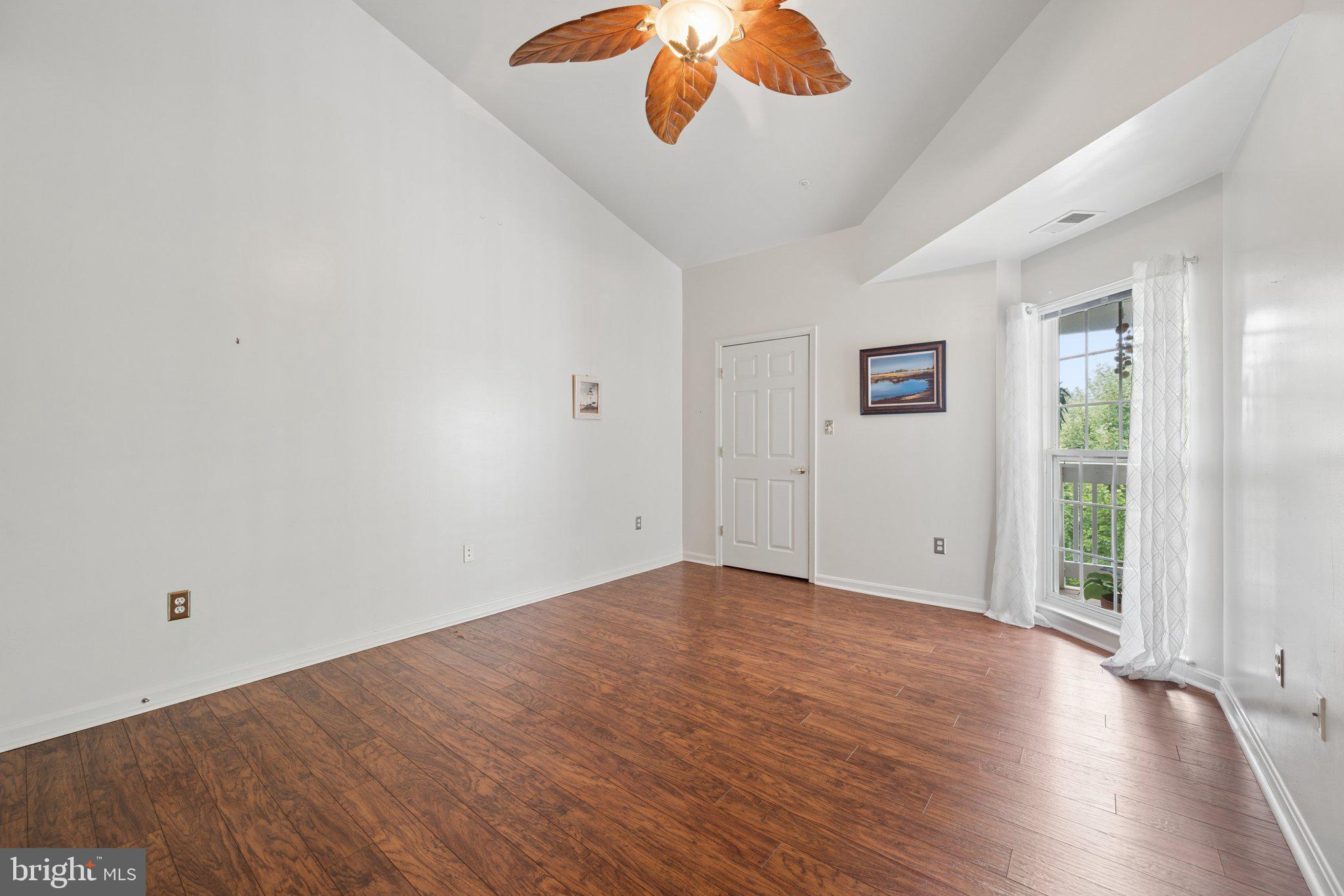 ECHO GLEN - Residential
