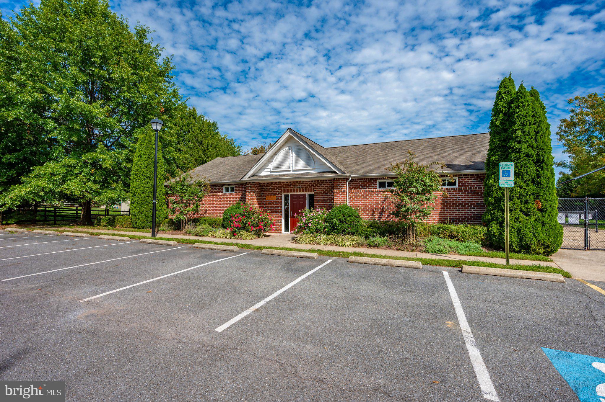 ECHO GLEN - Residential