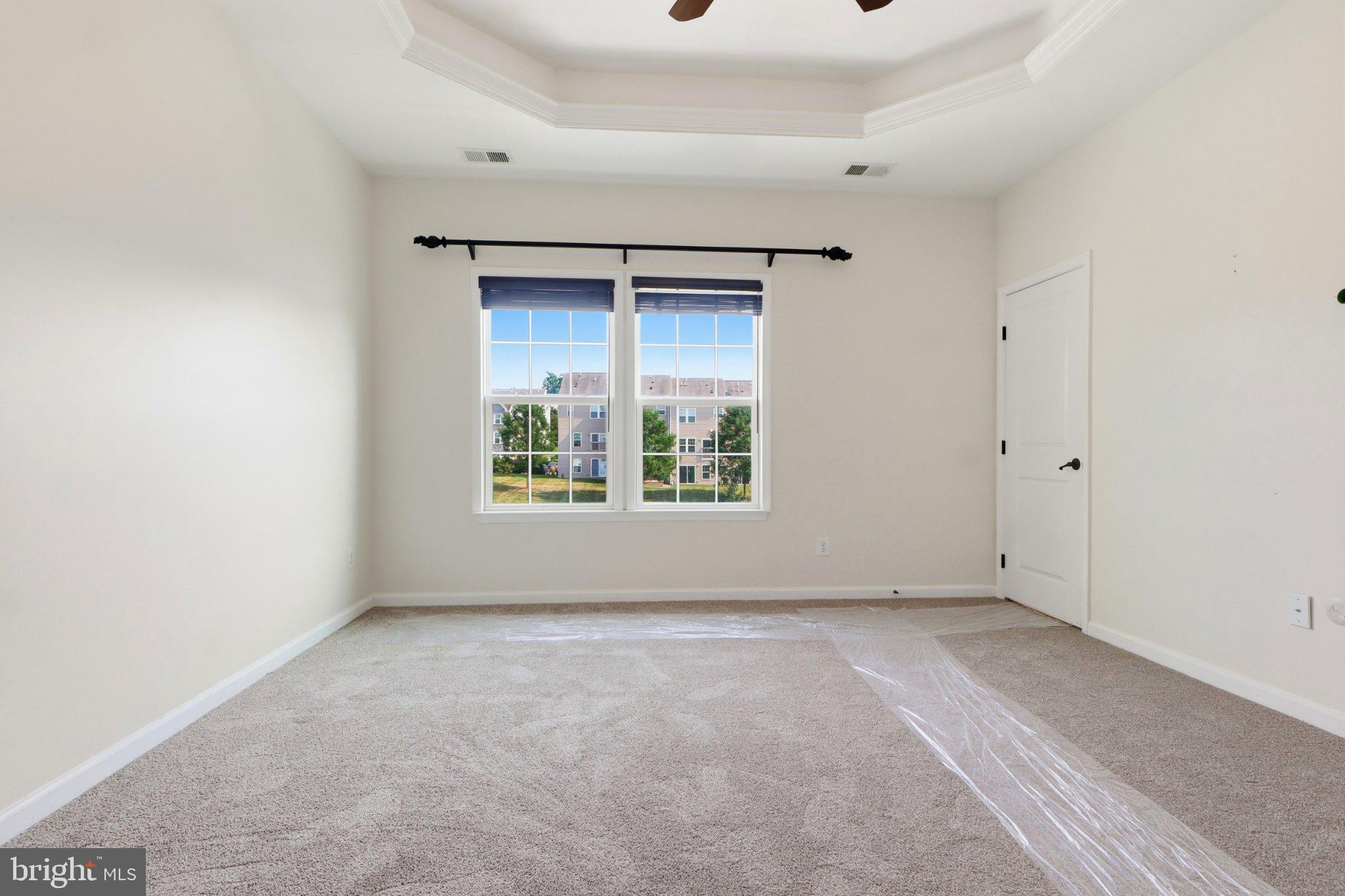 STONEGATE AT REGENTS GLEN - Residential