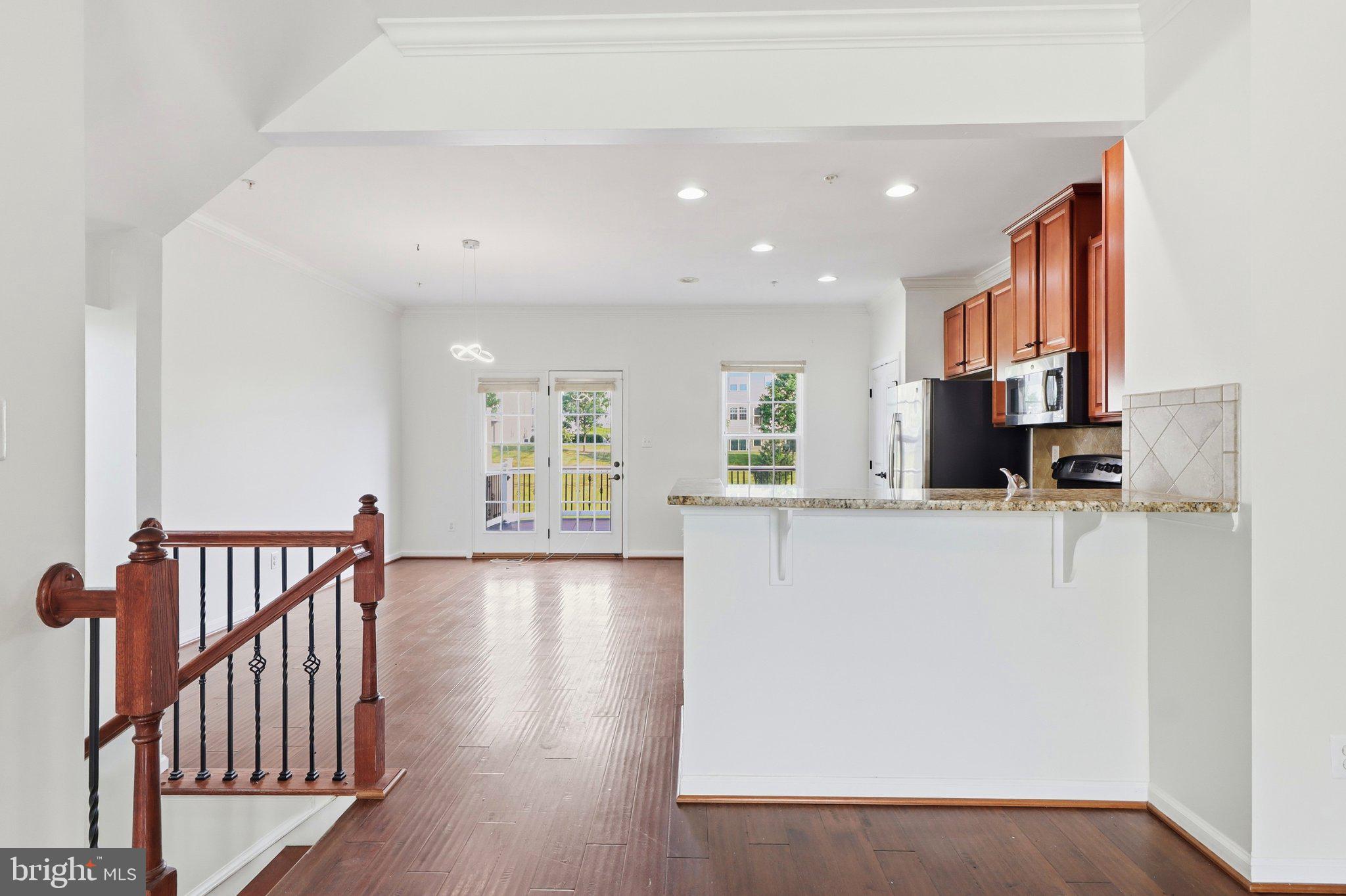 STONEGATE AT REGENTS GLEN - Residential