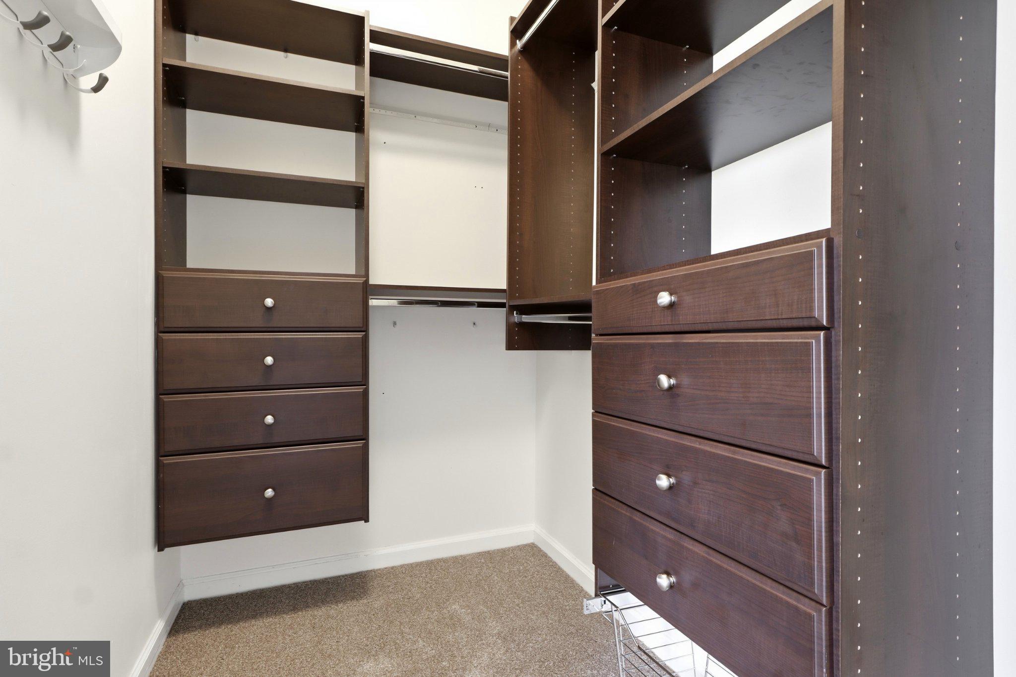 STONEGATE AT REGENTS GLEN - Residential