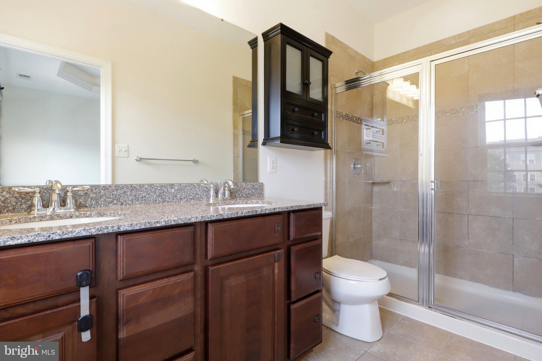 STONEGATE AT REGENTS GLEN - Residential