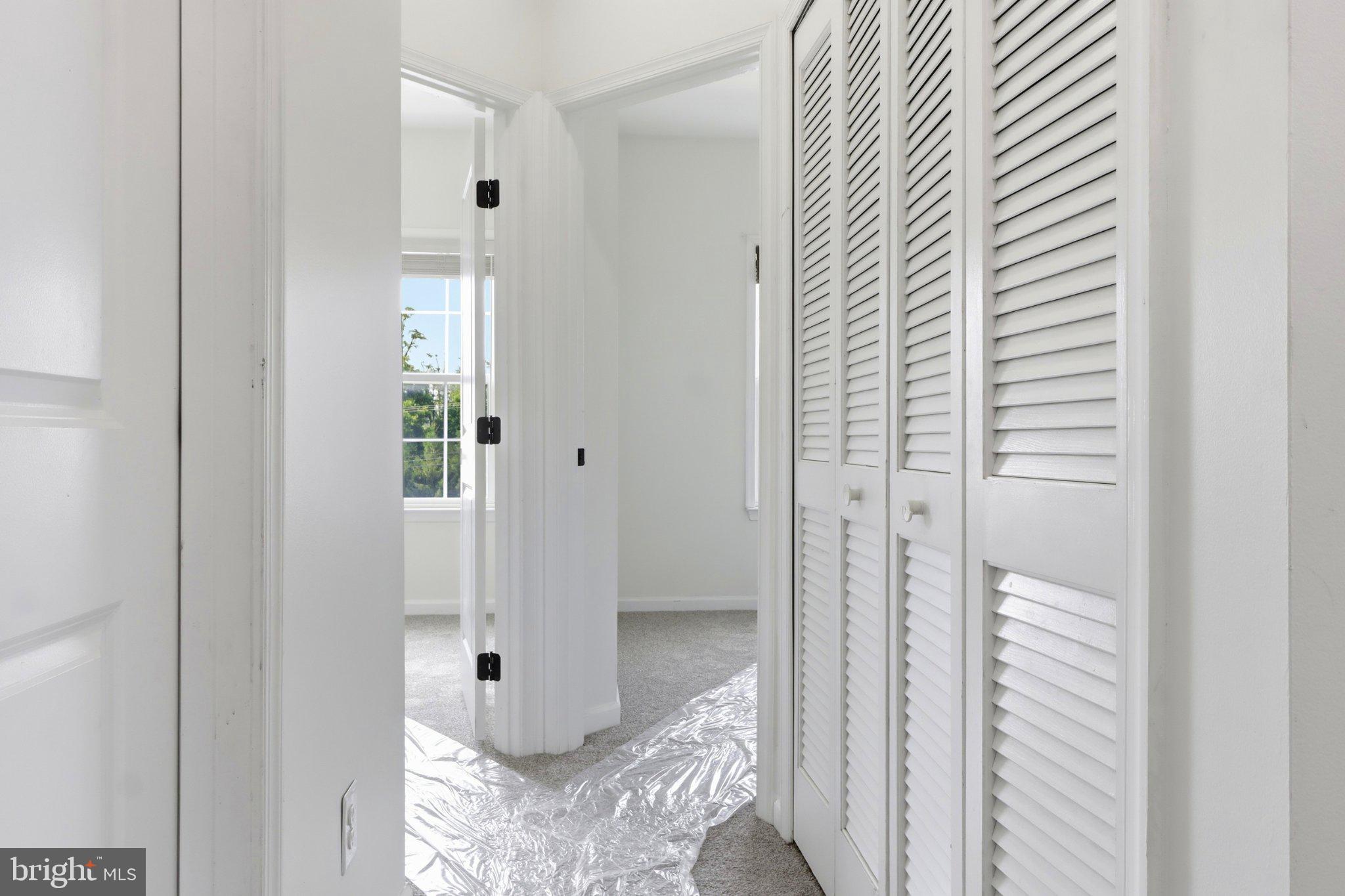 STONEGATE AT REGENTS GLEN - Residential