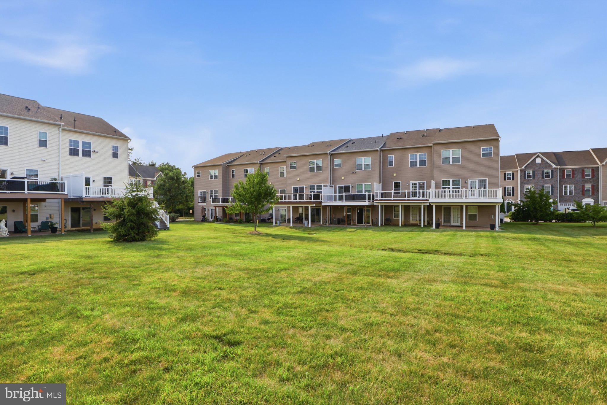 STONEGATE AT REGENTS GLEN - Residential