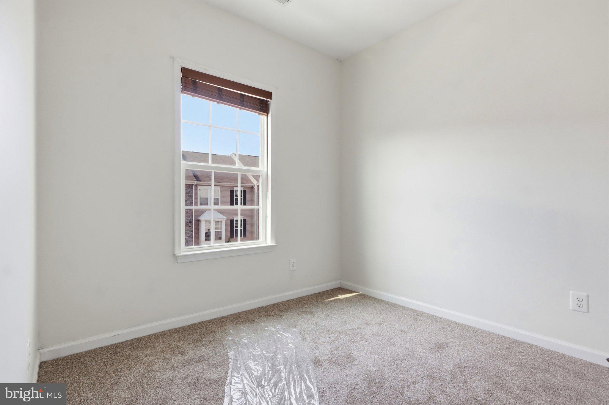 STONEGATE AT REGENTS GLEN - Residential