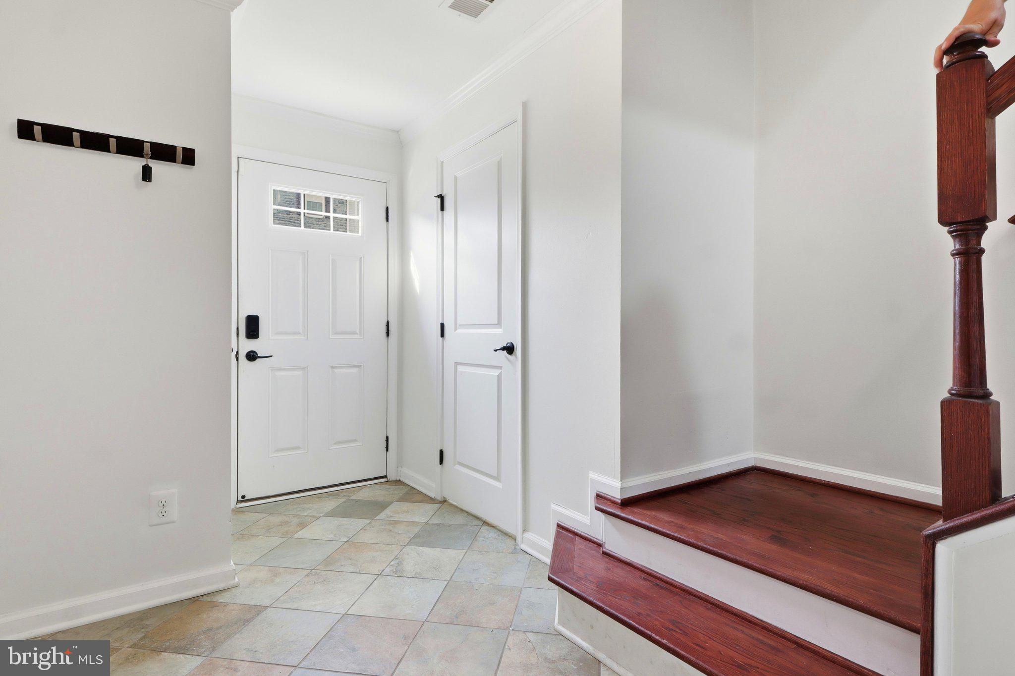STONEGATE AT REGENTS GLEN - Residential