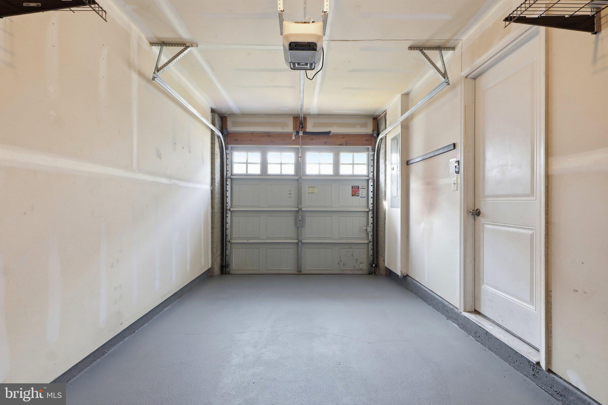 STONEGATE AT REGENTS GLEN - Residential