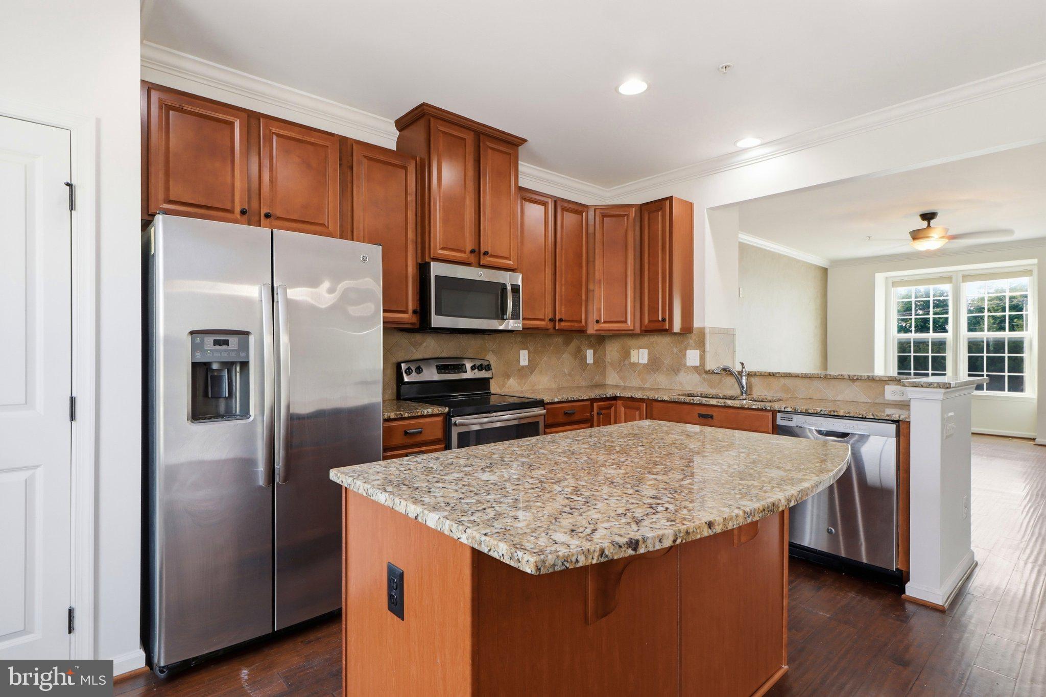 STONEGATE AT REGENTS GLEN - Residential