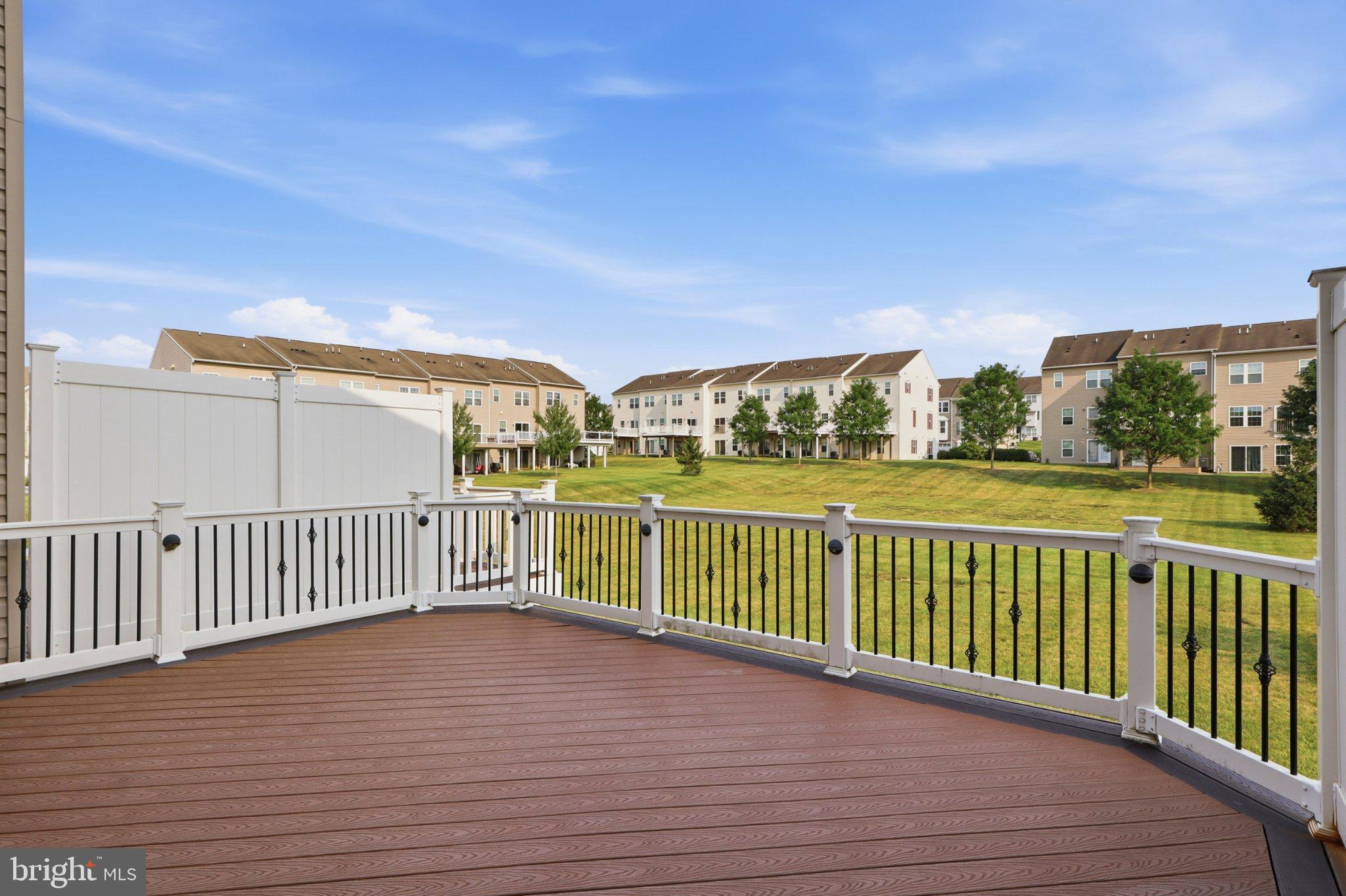 STONEGATE AT REGENTS GLEN - Residential