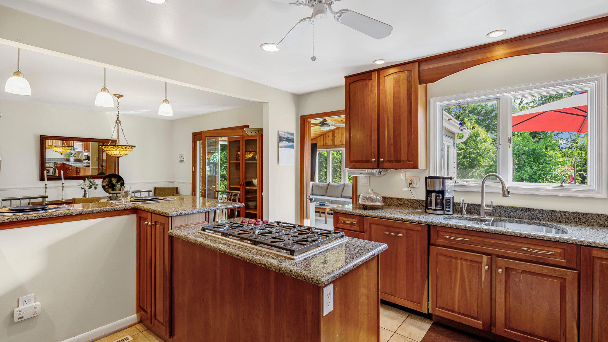 HUNTINGTON - Residential