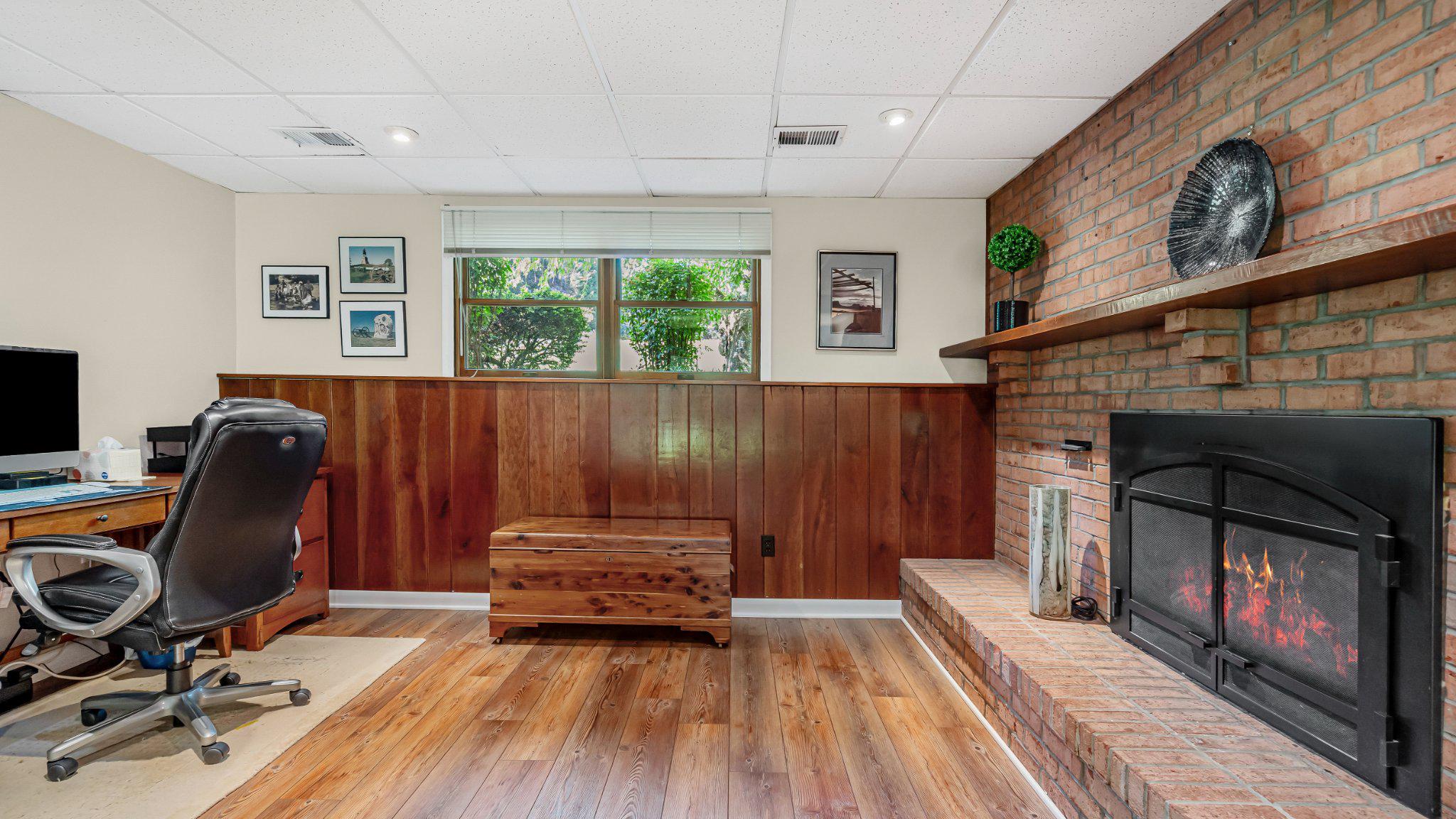 HUNTINGTON - Residential