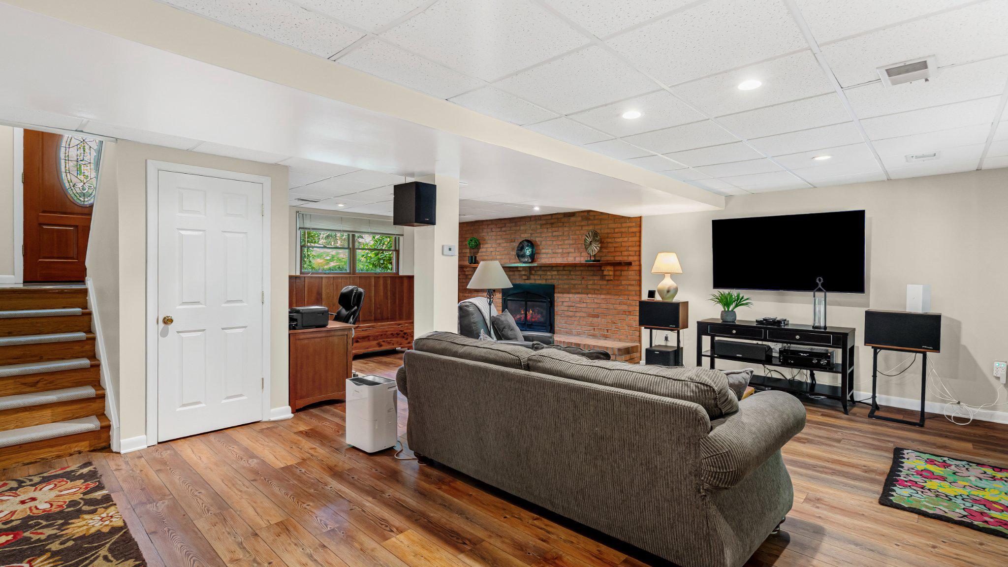 HUNTINGTON - Residential
