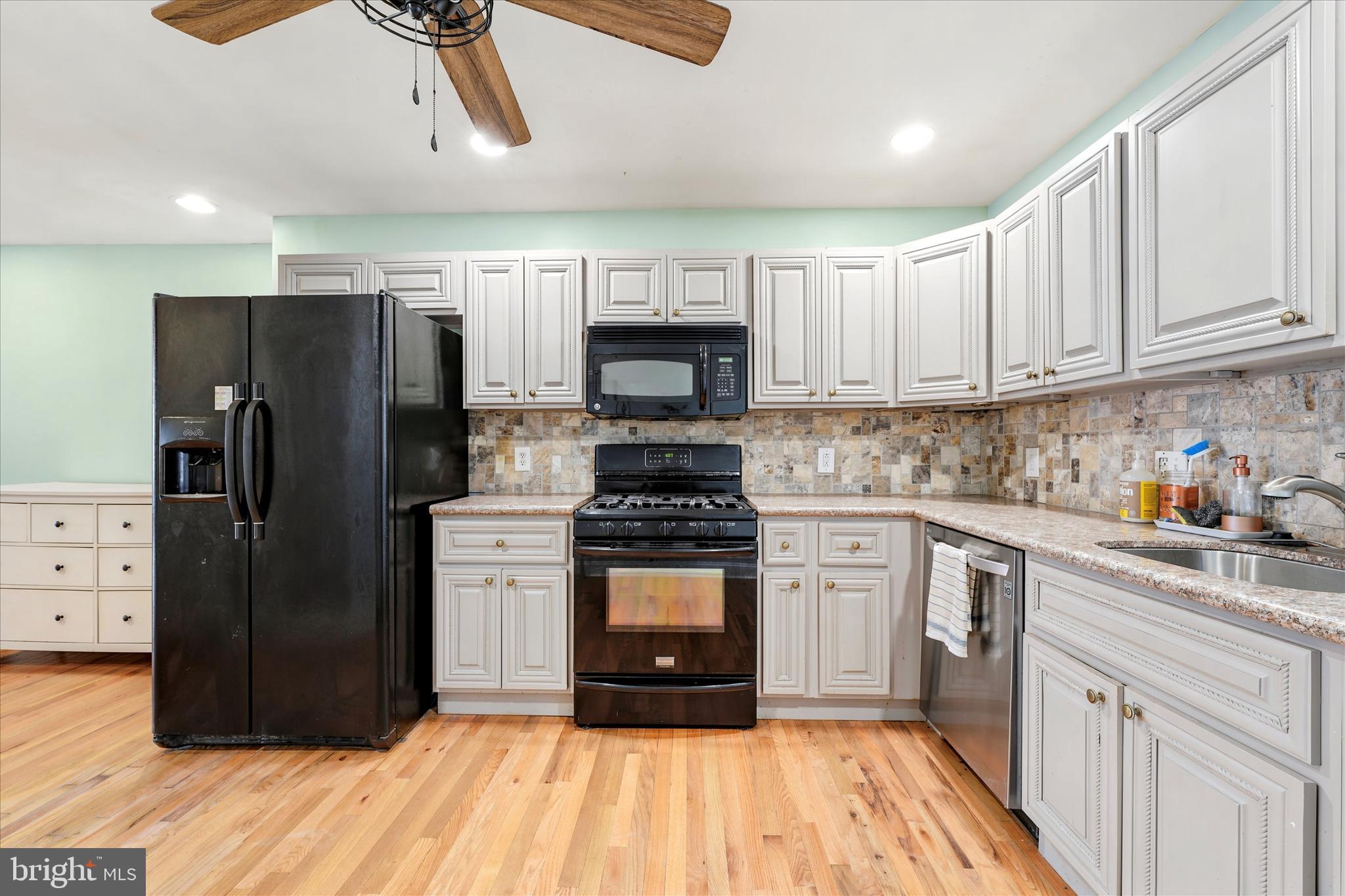 WHITMAN - Residential