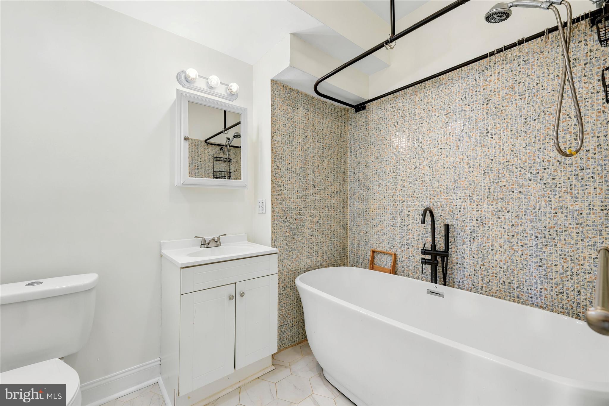 WHITMAN - Residential