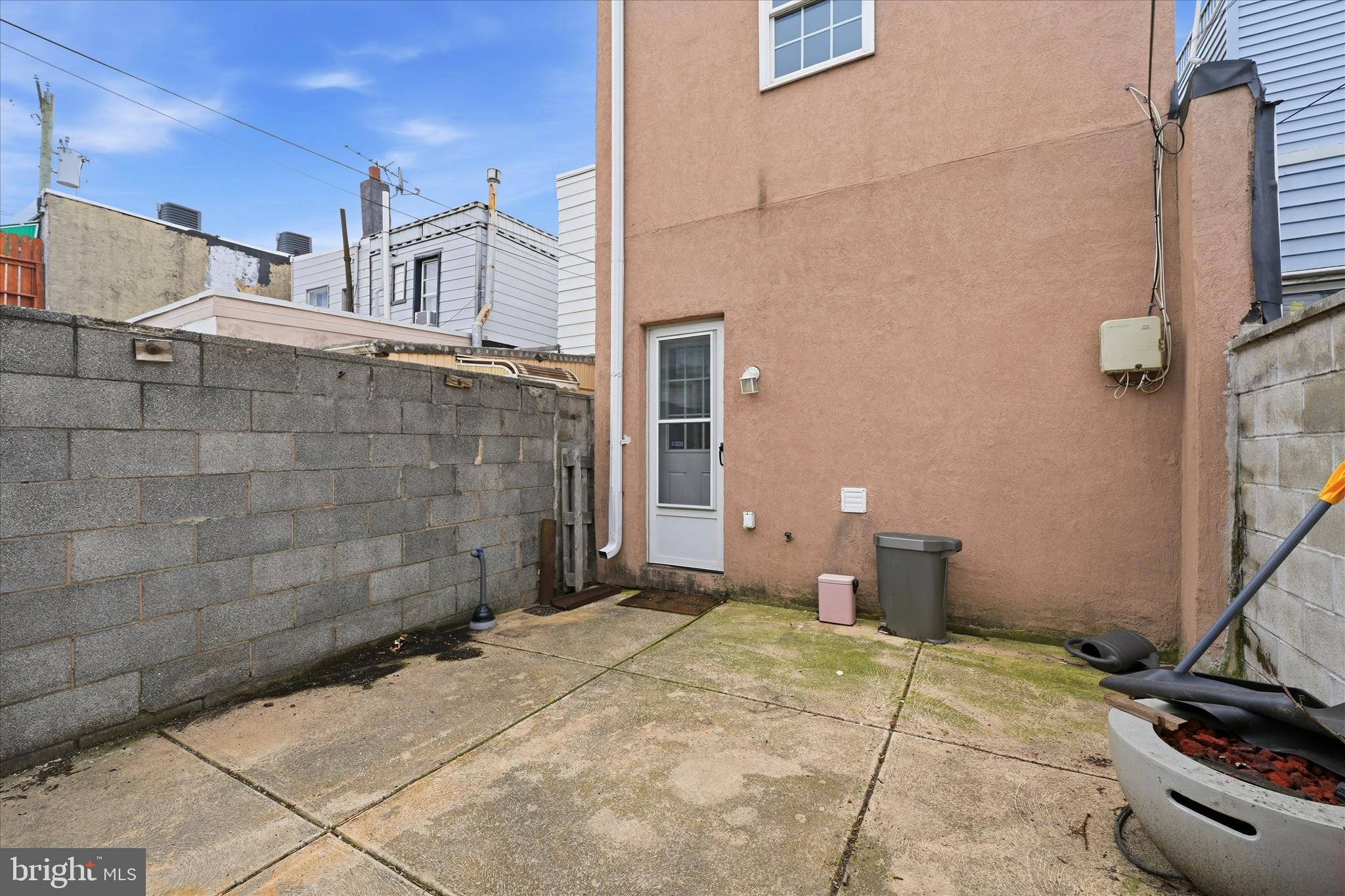 WHITMAN - Residential