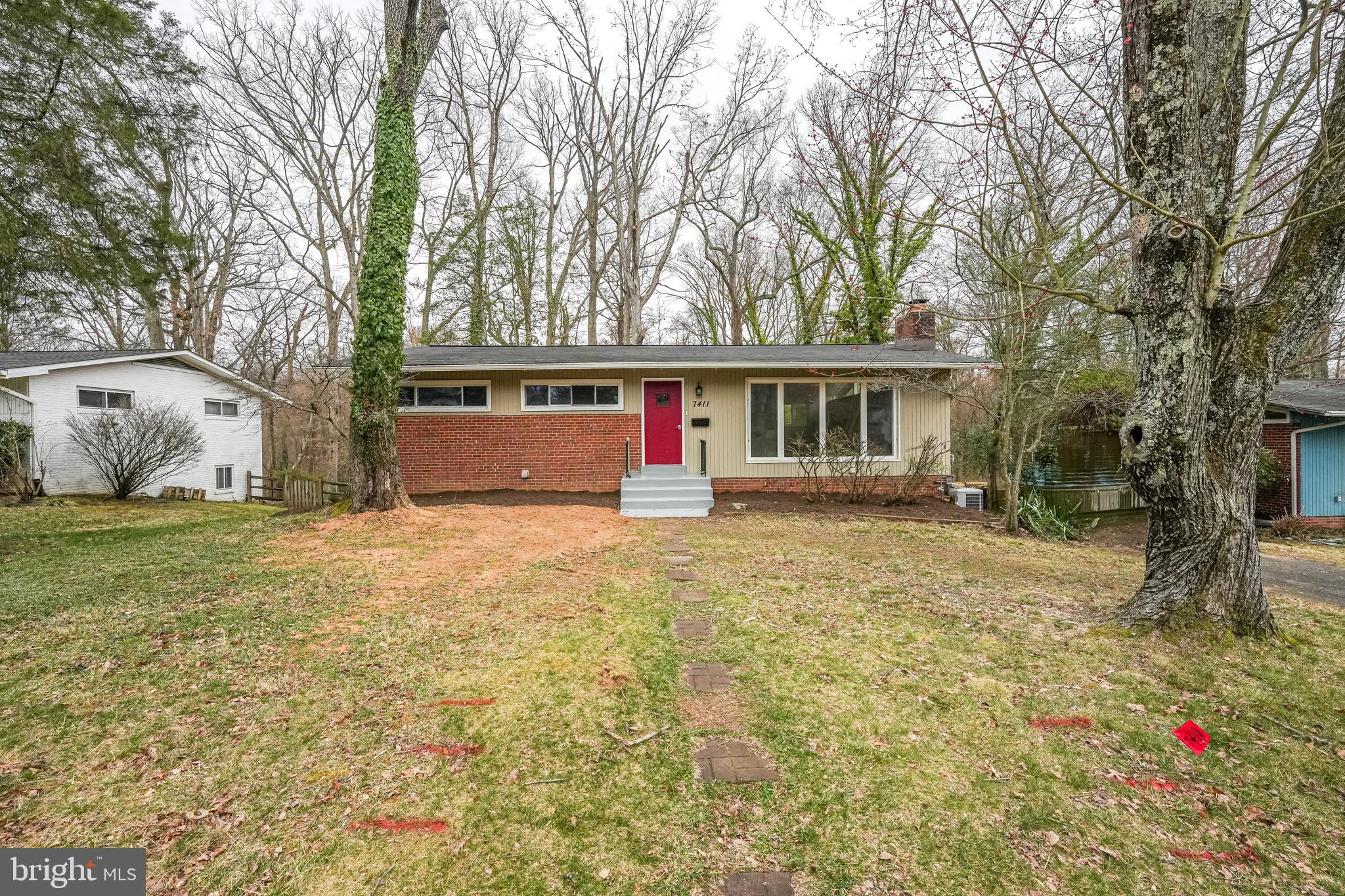 RAYMONDALE - Residential Lease