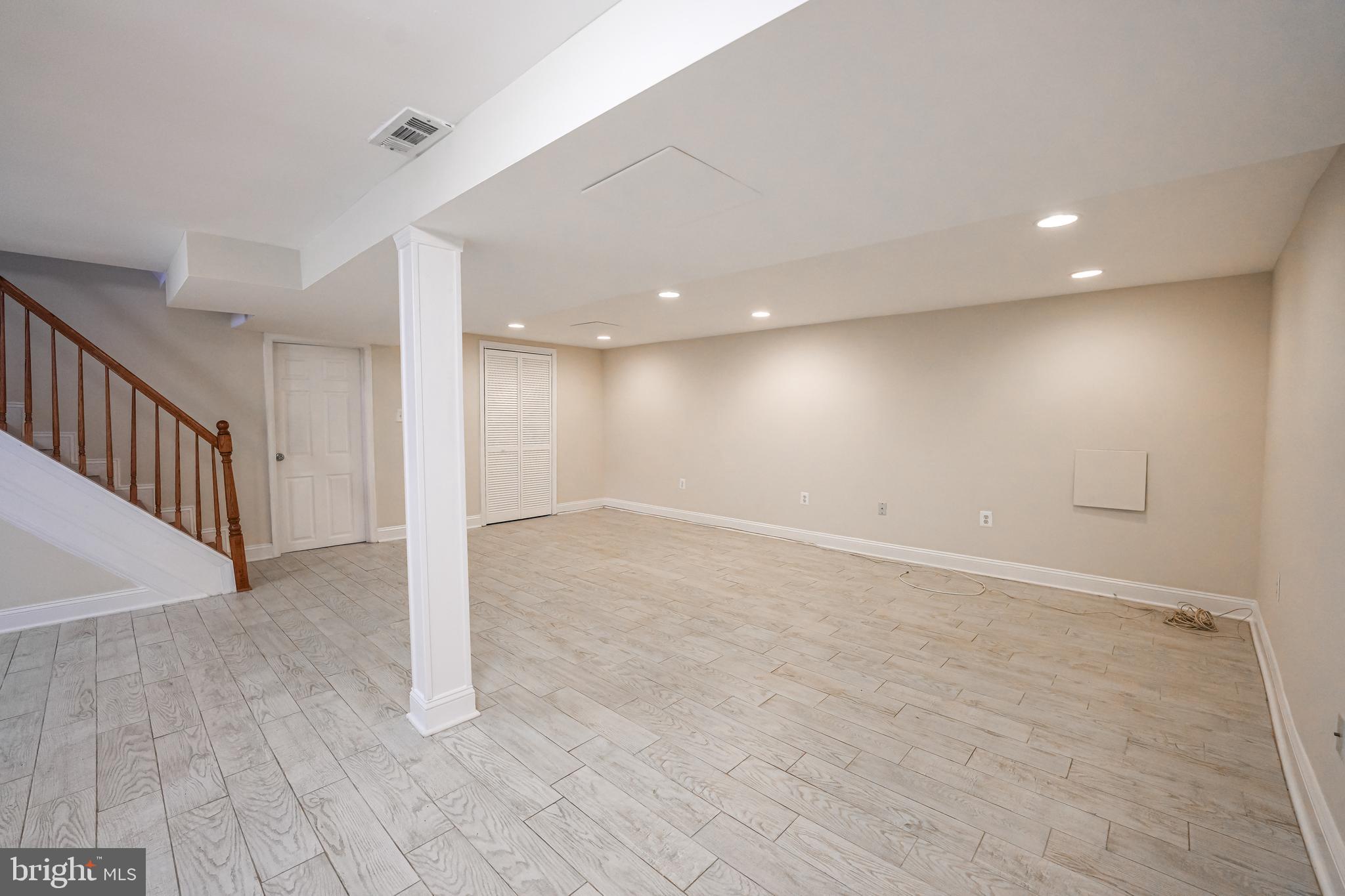RAYMONDALE - Residential Lease