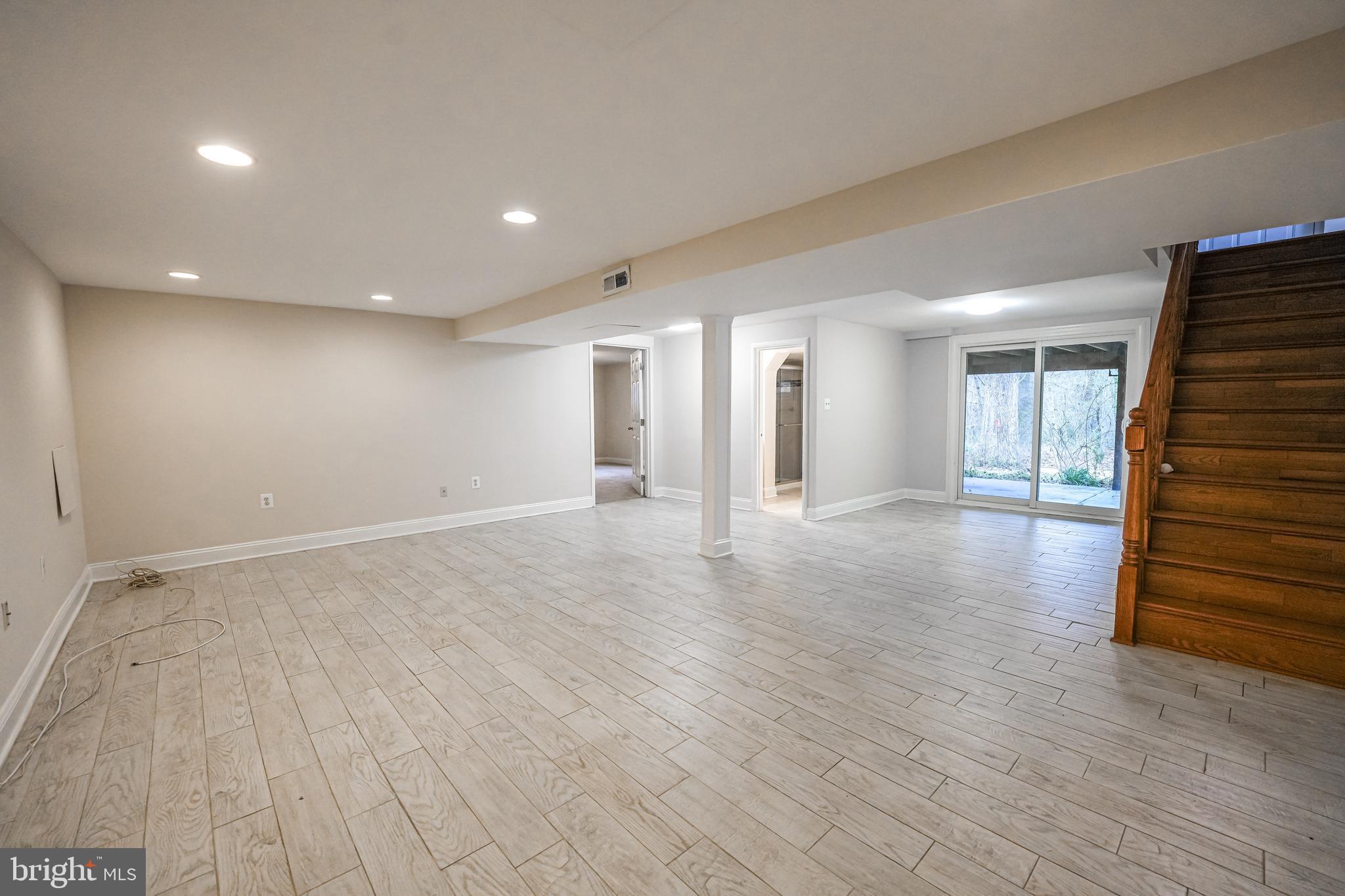 RAYMONDALE - Residential Lease