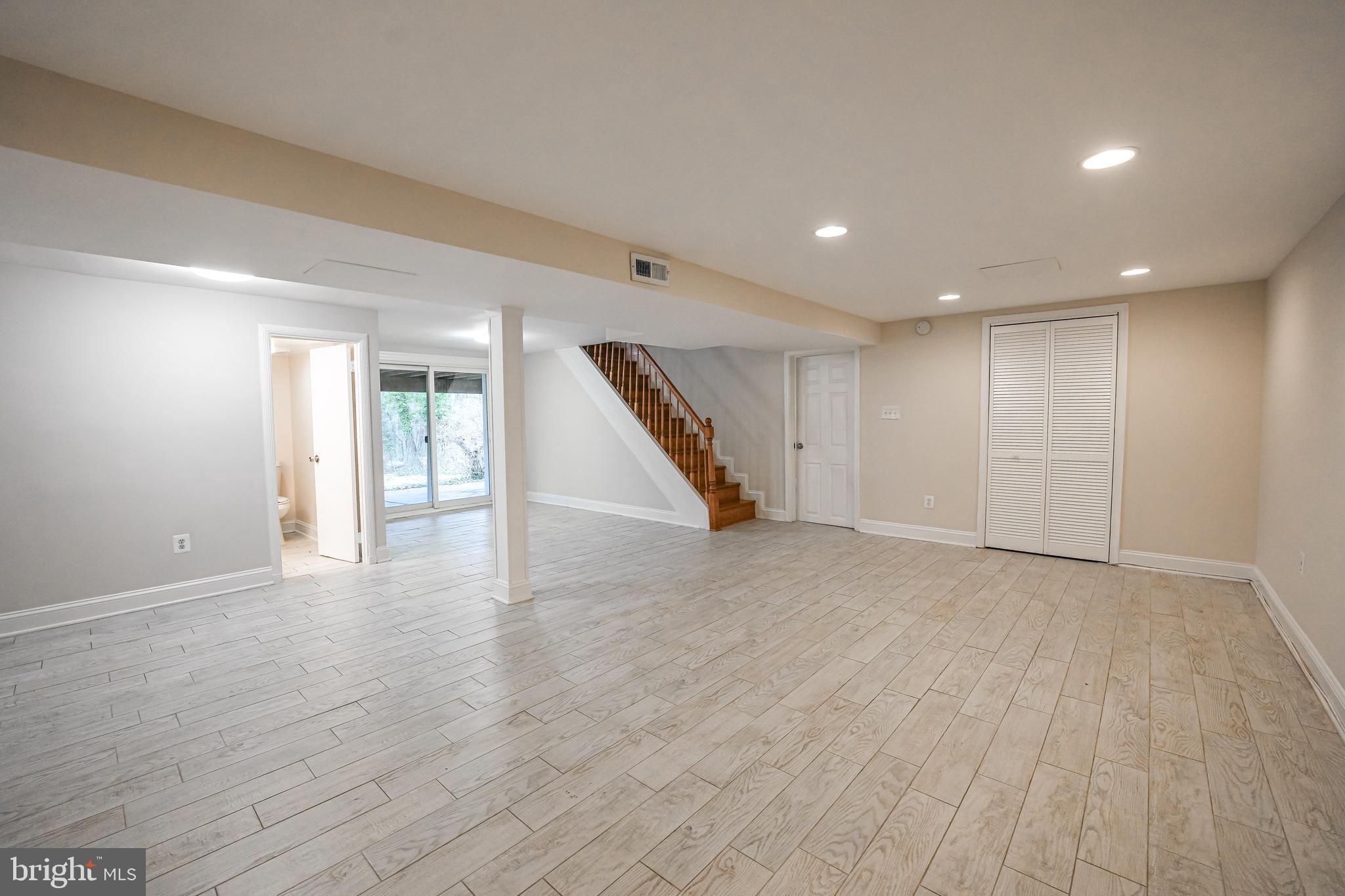 RAYMONDALE - Residential Lease