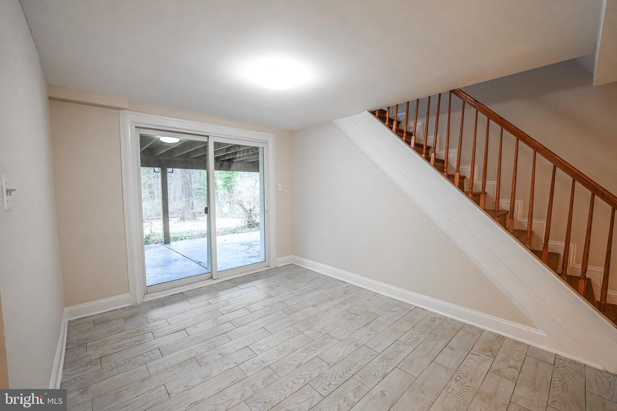 RAYMONDALE - Residential Lease